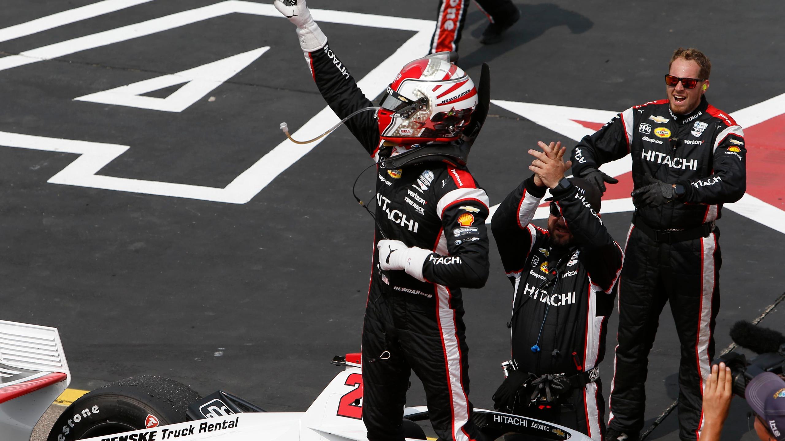 2560x1440 Josef Newgarden completes an IndyCar Series weekend sweep at Iowa Speedway
