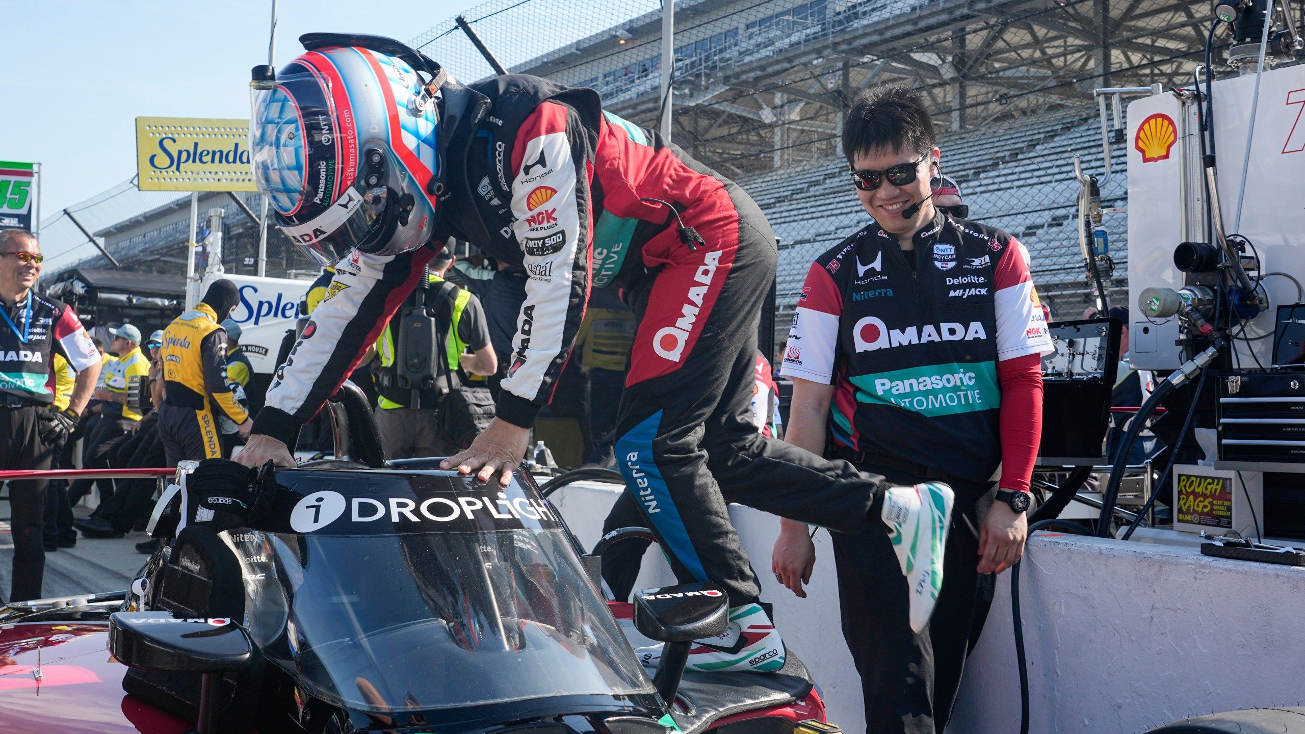 2560x1440 Josef Newgarden and Kyle Kirkwood fall out of the pole mix early during Indianapolis 500 Pole Day