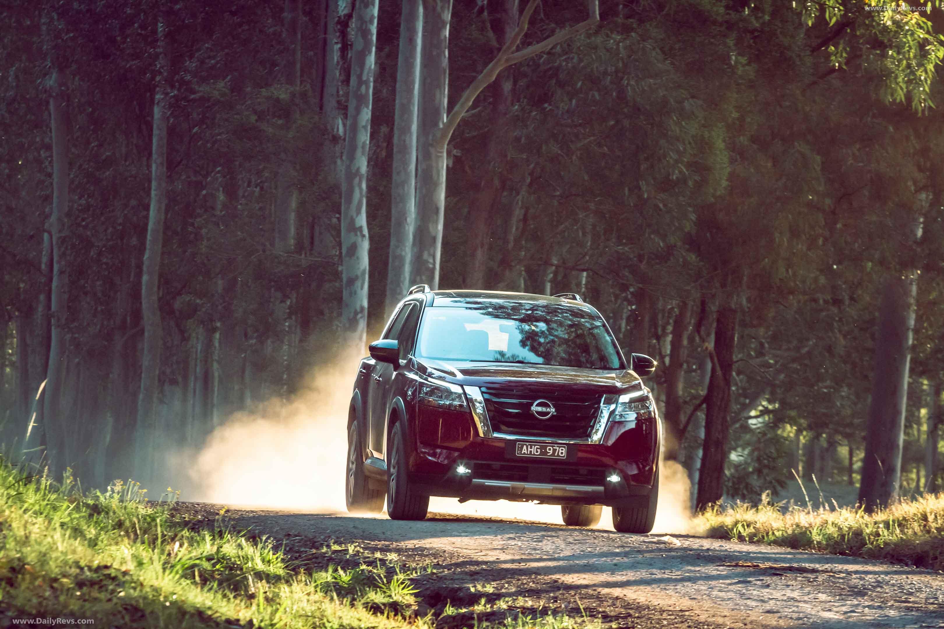 3240x2160 Nissan Pathfinder Ti L HD Photo, Videos, Specs, Features & Price