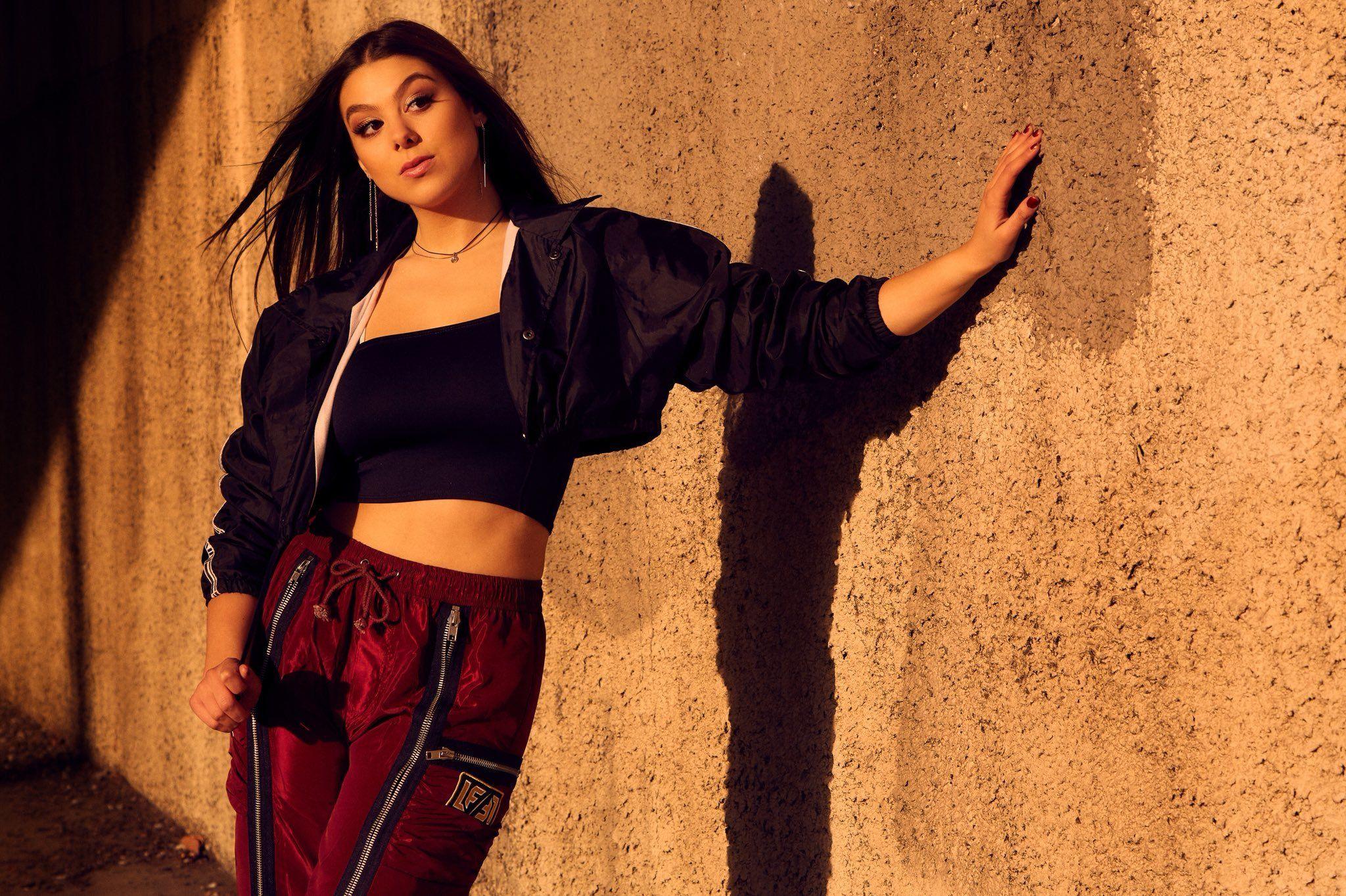 2048x1364 Kira Kosarin 2018 Wallpaper, HD Celebrities 4K Wallpaper, Image