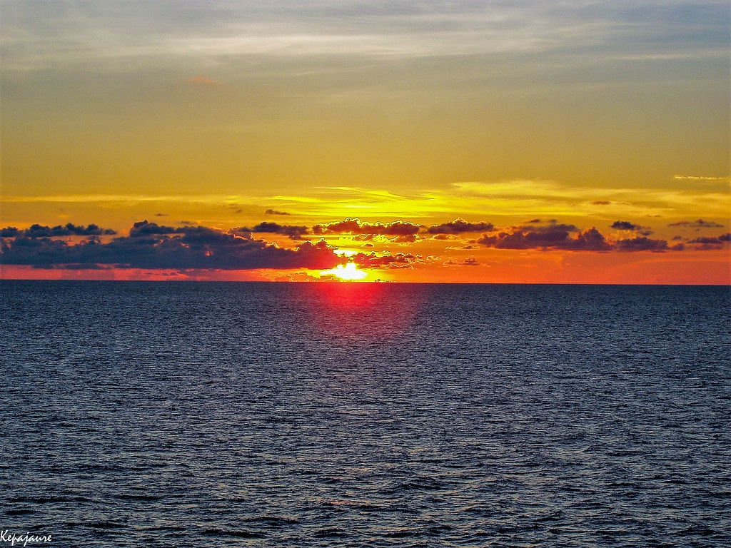 1024x768 Sunrise Mexico Gulf. OLYMPUS DIGITAL CAMERA. Pedro Mª Jaureguibeitia