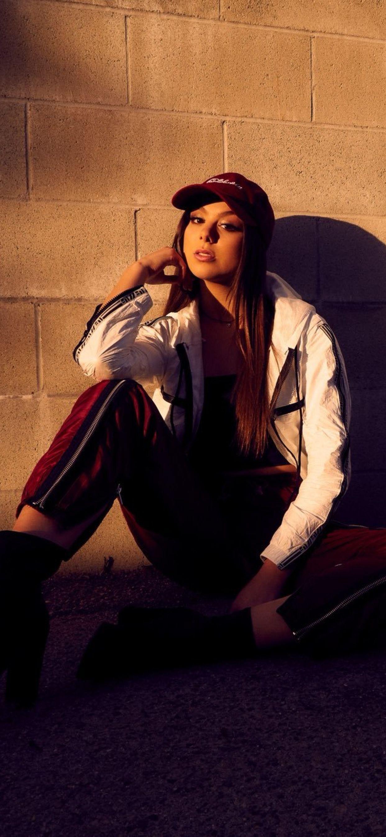 1242x2688 The Thundermans Actress Kira Kosarin 2018 iPhone XS MAX