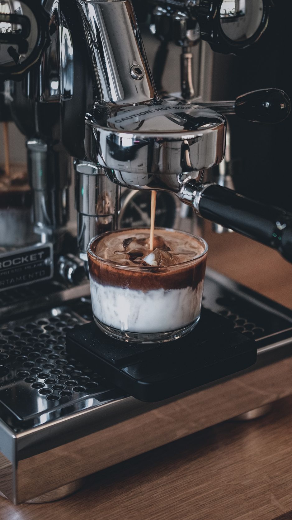 938x1668 Download Wallpaper 938x1668 Coffee, Coffee Machine, Ice, Drink Iphone 8 7 6s 6 For Parallax HD Background