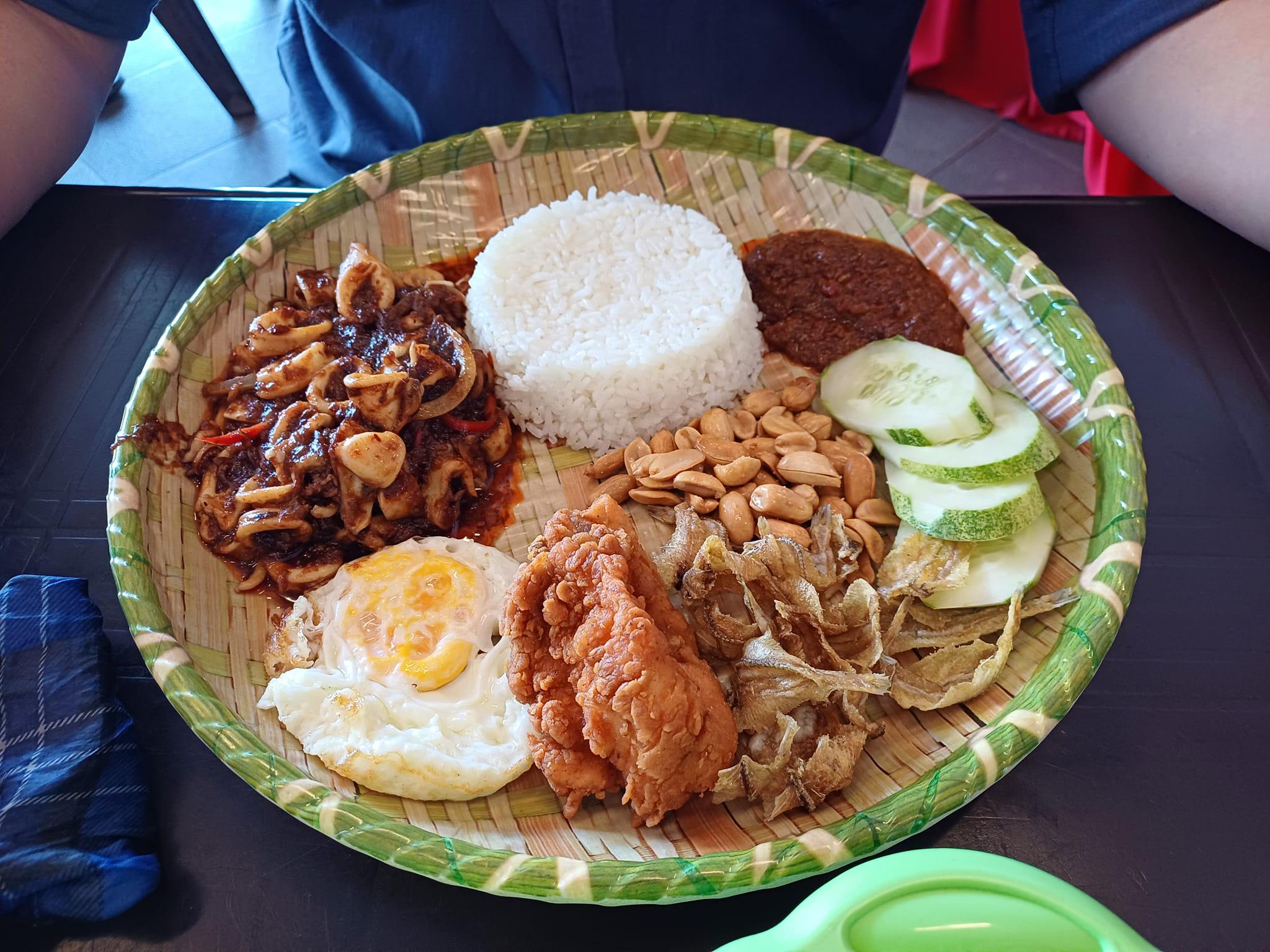 2048x1536 Lunch time