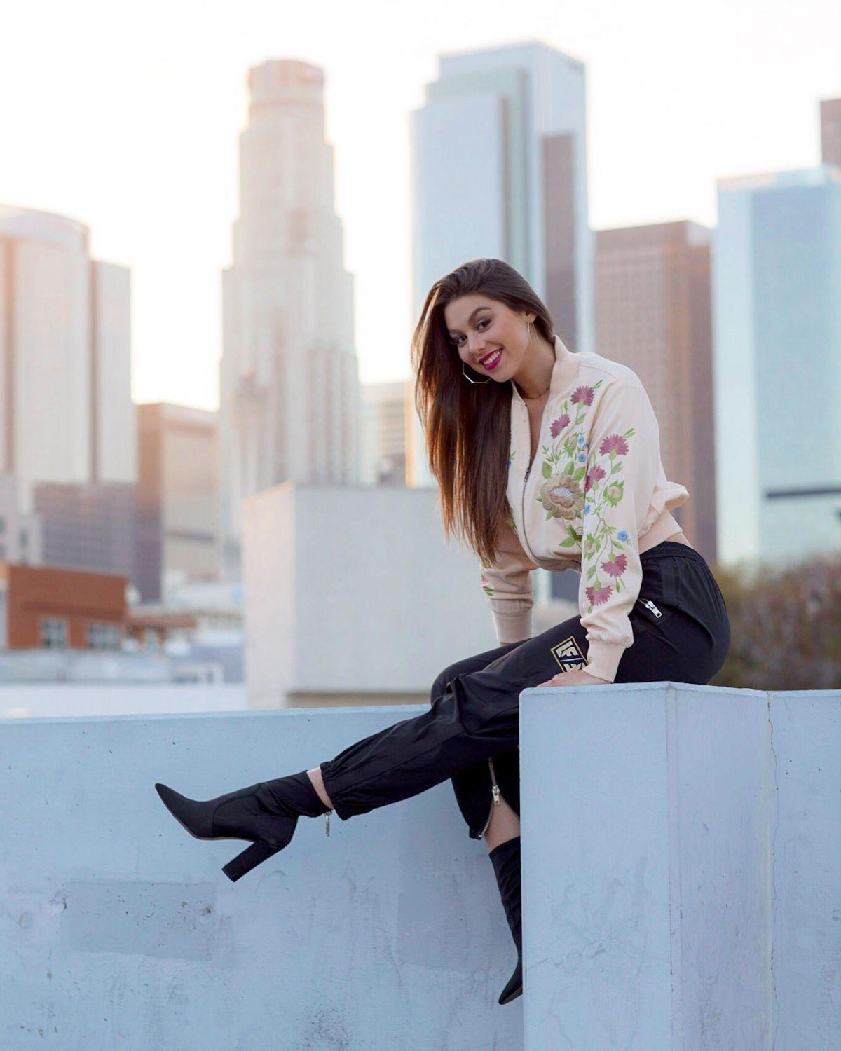 Kira Kosarin Wallpapers - Top Free Kira Kosarin Backgrounds