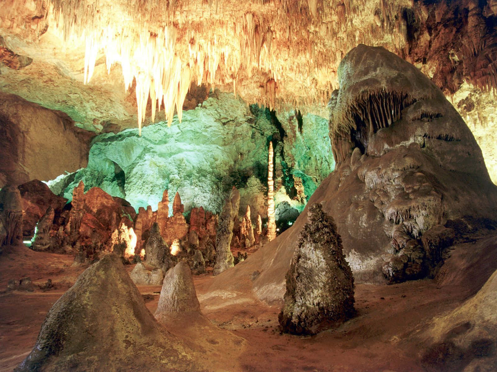 1600x1200 Download Carlsbad Caverns National Park Structure Wallpaper