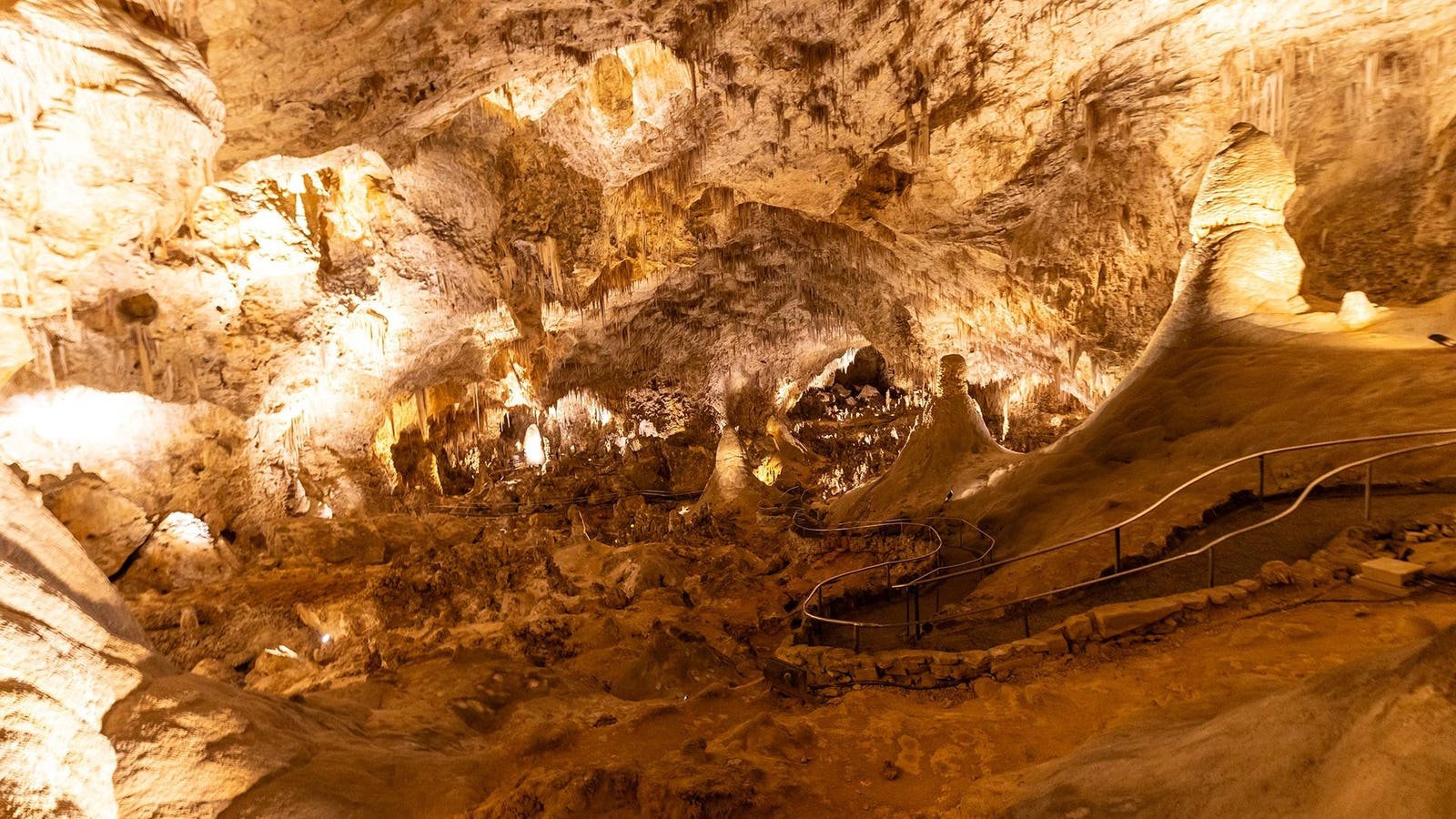 1600x900 Carlsbad Caverns National Park: 10 Things To Know Before You Go