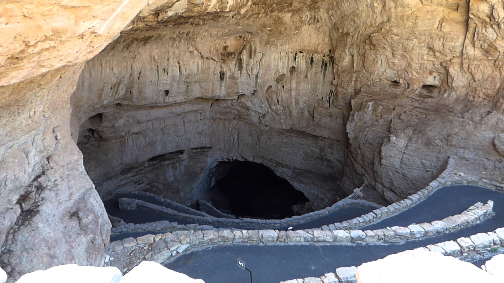 1920x1080 Carlsbad Caverns National Park Wallpaper