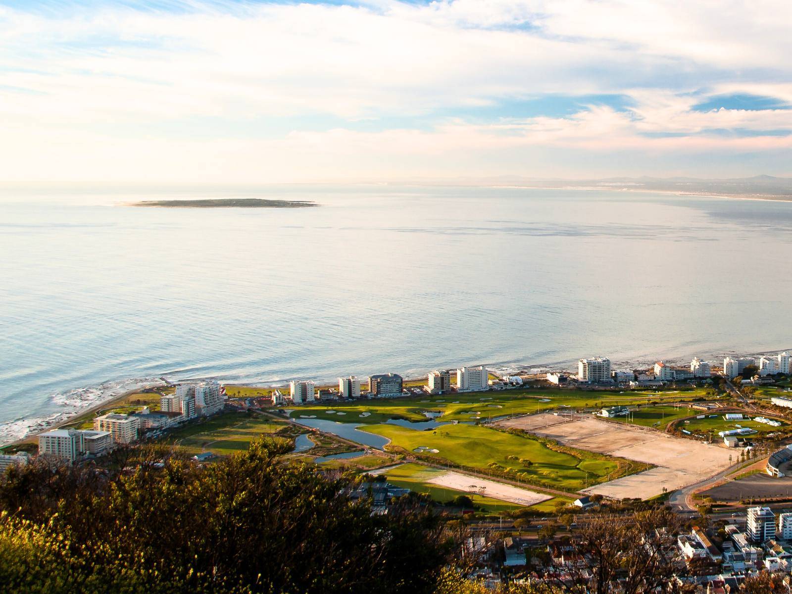 1600x1200 Historical Robben Island · Traveljack