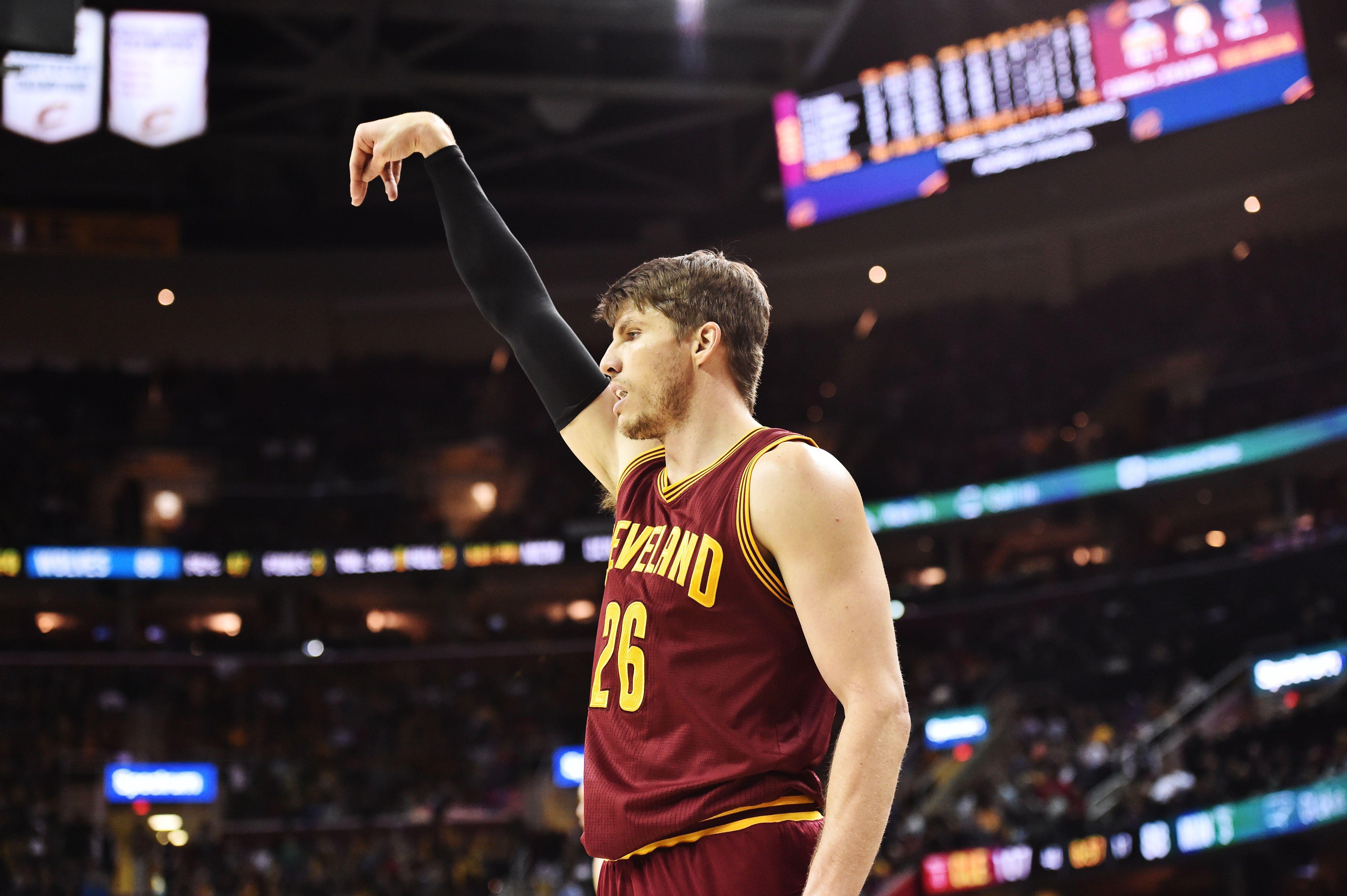 4928x3280 Kyle Korver Cleveland Wallpaper