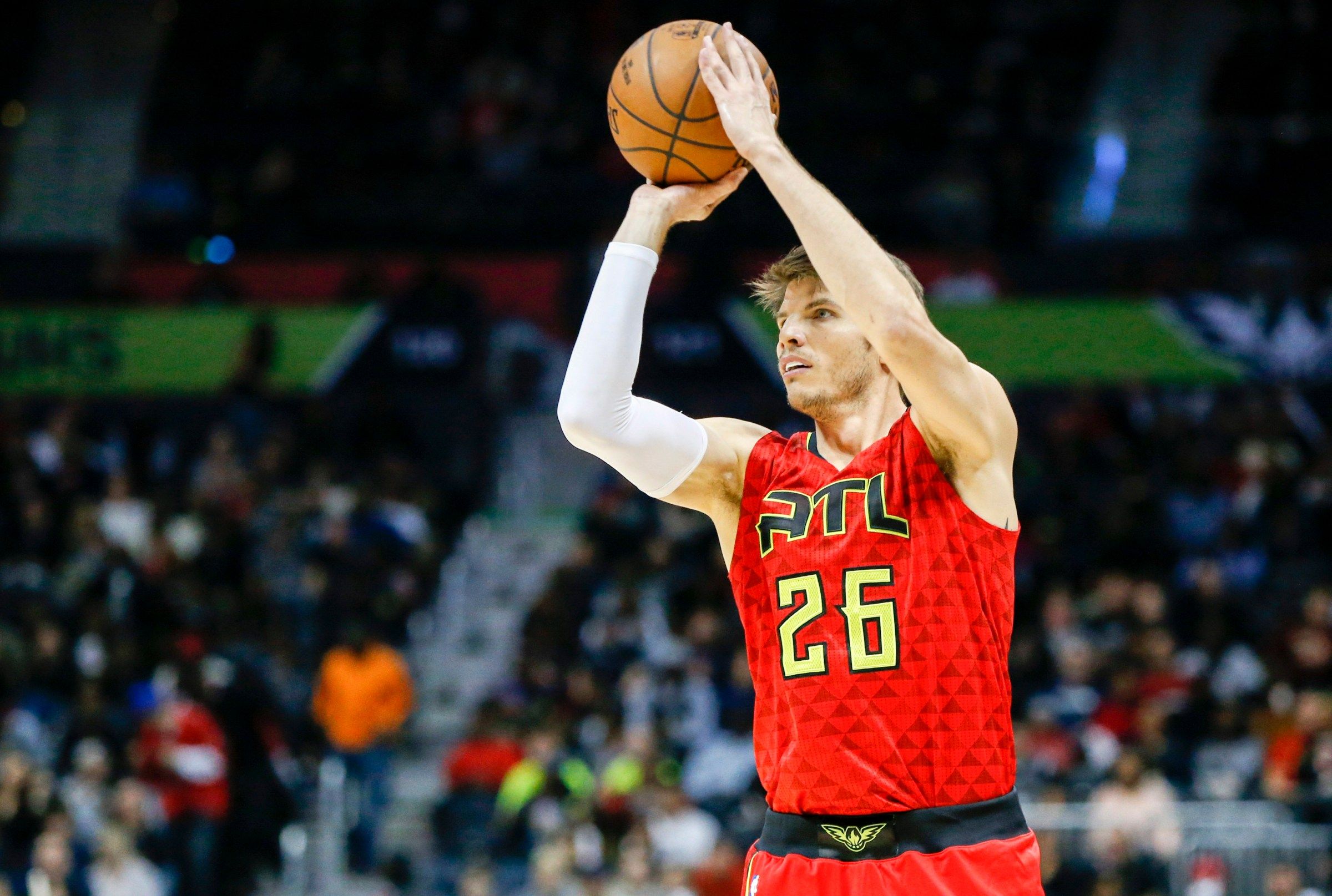 2400x1615 Kyle Korver traded to the Cavaliers in a deal with the Hawks, per report