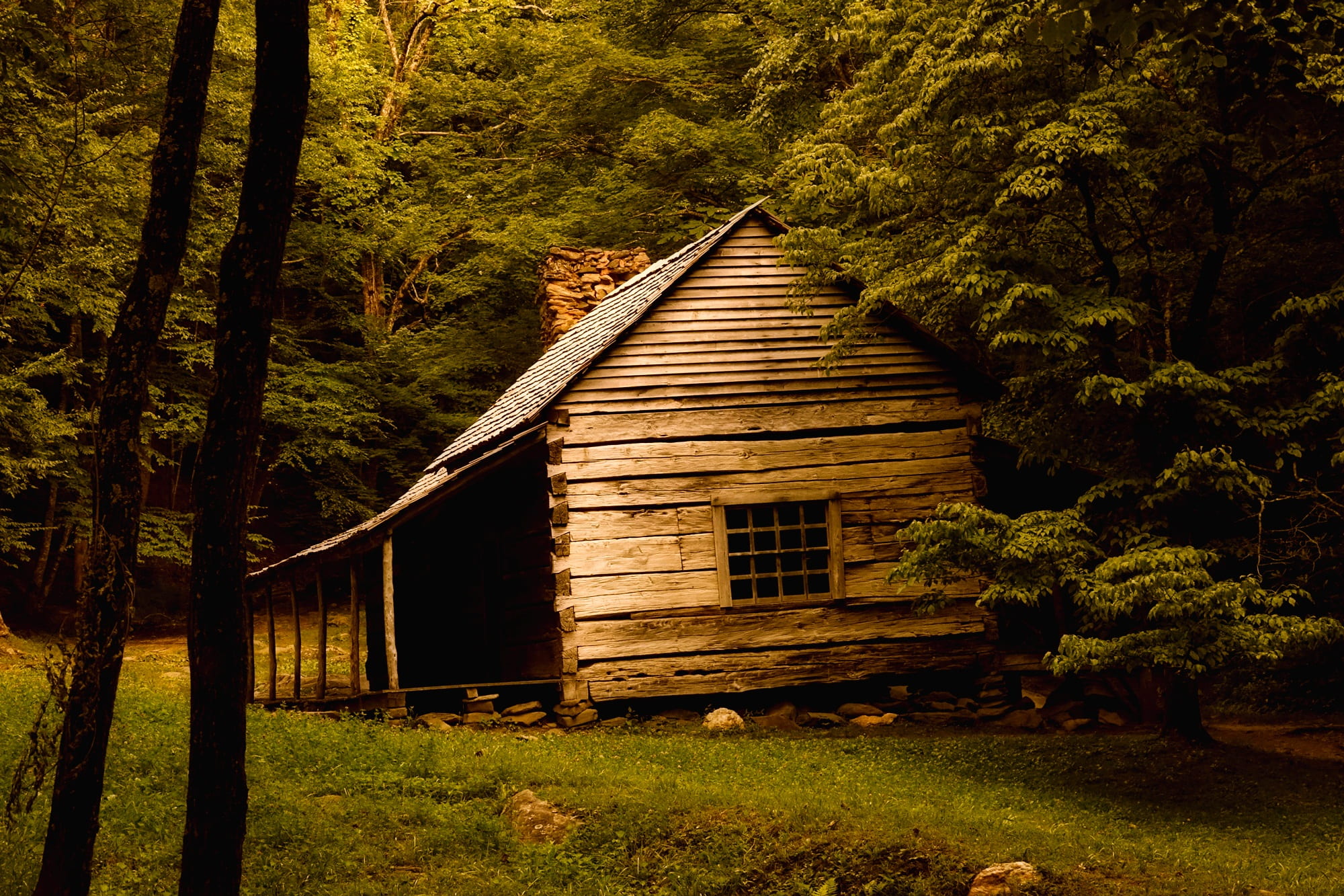 2000x1333 Royalty Free Photo: Shallow Focus Photography Of Brown Cabin House