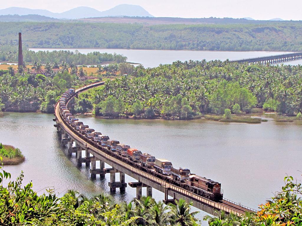 1024x768 WDM 3A Hauled Ro Ro Train Service Crosses The Sharavati Rail Bridge. Konkan Railway, India