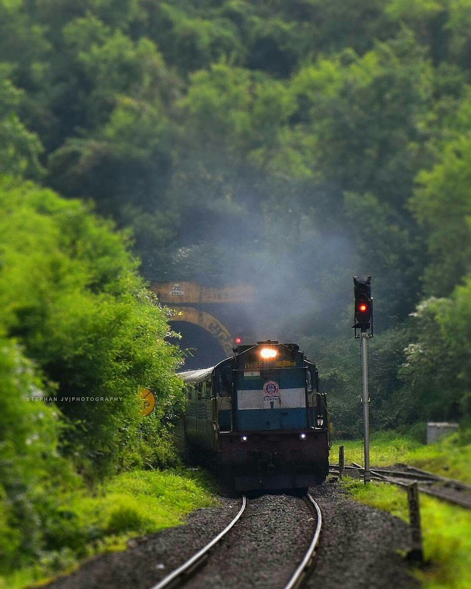 960x1200 Konkan Railways Follow us on instagram for more pics. Link in bio. #IncredibleIndia #india #indiapicture #travel #natgeoyourshot #mumbai #kerala #maharashtra #karnataka @incredibleindia
