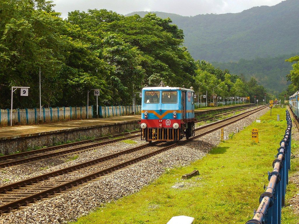 1024x768 Rail Maintenance Vehicle. A Rail maintenance Vehicle of Kon