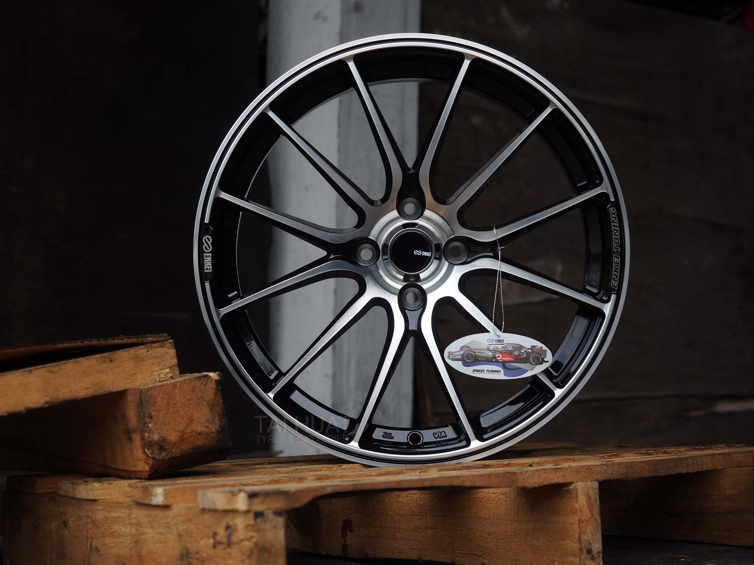 3200x2400 Enkei SC48. Tuning Series. Gloss Black Full Polish