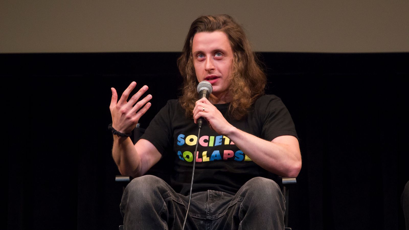 1600x900 The Close Up: Jonas Åkerlund And Rory Culkin Talk 'Lords Of Chaos' At Scary Movies XI