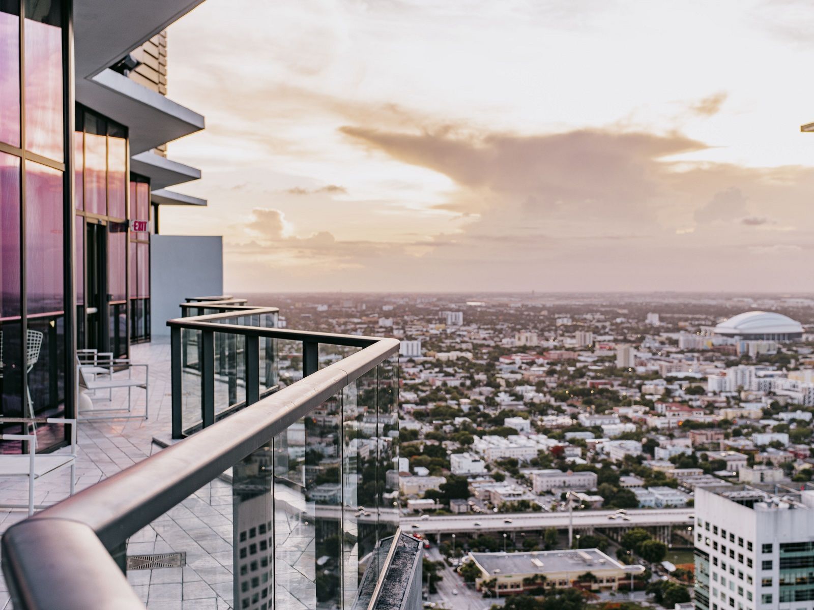 1600x1200 Furnished Apartments in West Hollywood