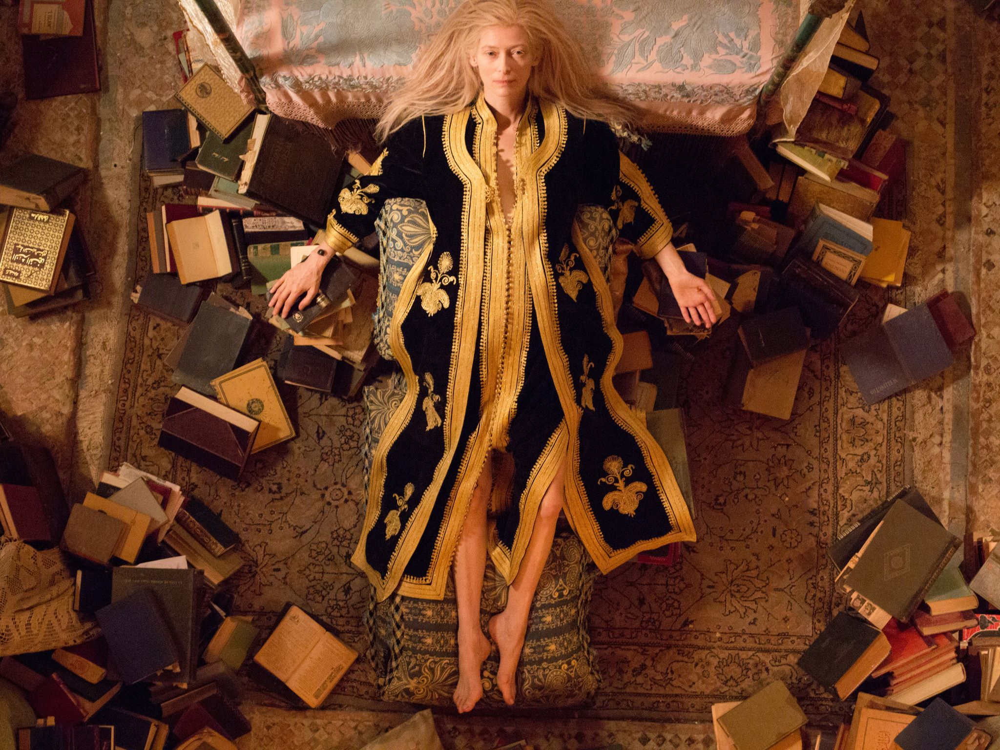 2048x1536 Tilda Swinton