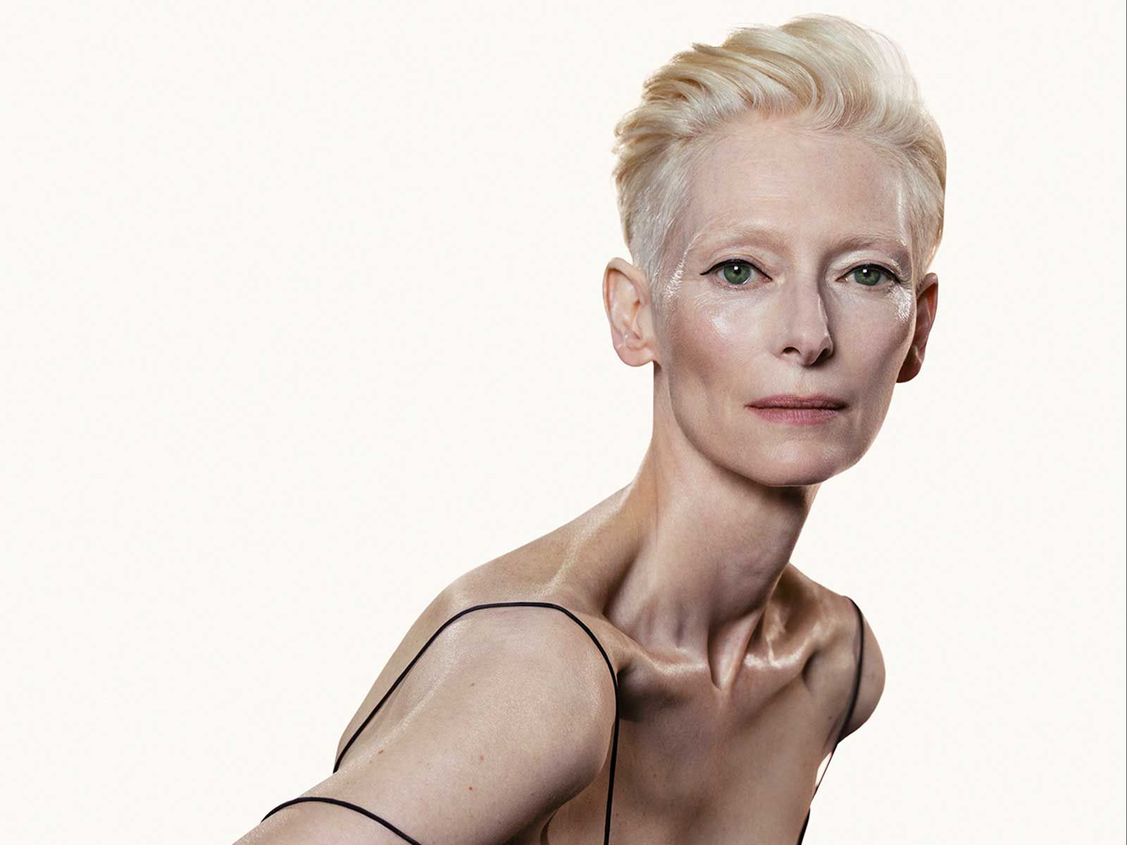 1600x1200 Tilda Swinton stars in Tom Ford's new 'Black Orchid Reserve' campaign