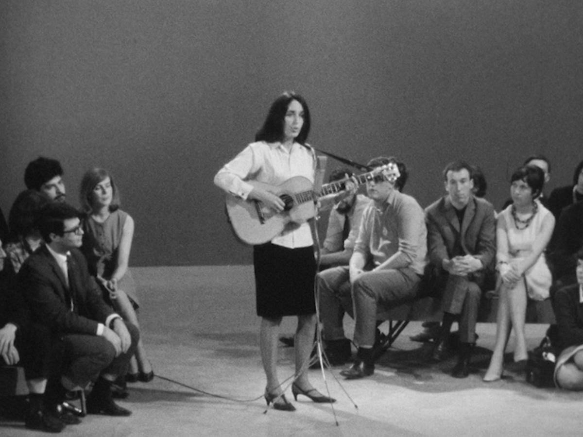 1200x900 Download American Singer Joan Baez Performed It Aint Me Babe Wallpaper