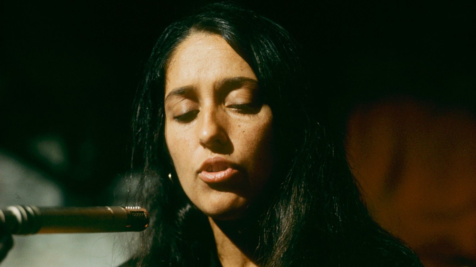 1600x900 Joan Baez: My Life Is a Crystal Teardrop