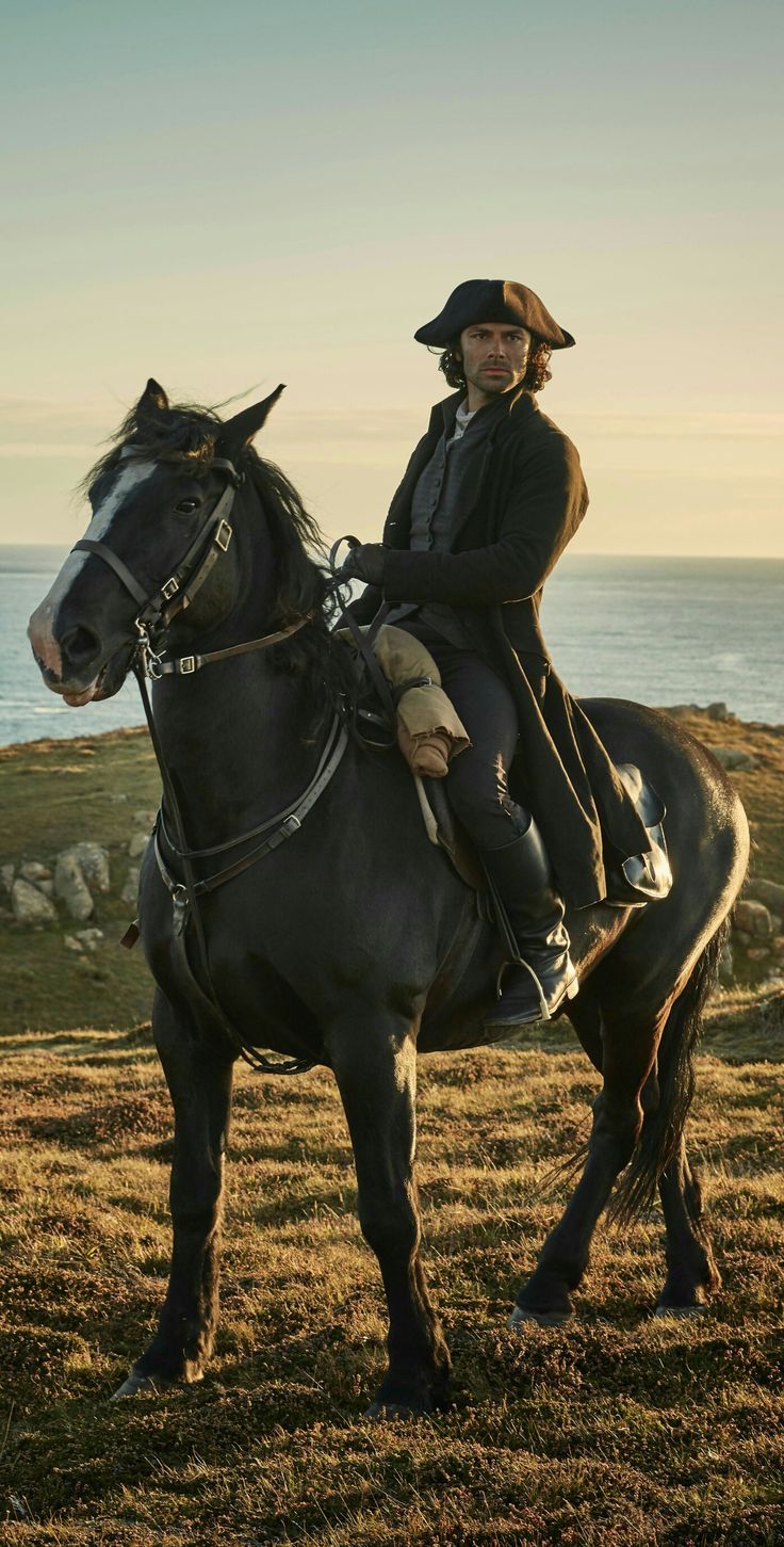 736x1451 Aidan Turner Poldark with Seamus