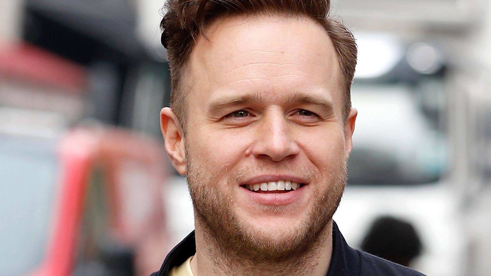 1920x1080 Olly Murs pays sweet tribute to his dad during romantic break with girlfriend Amelia