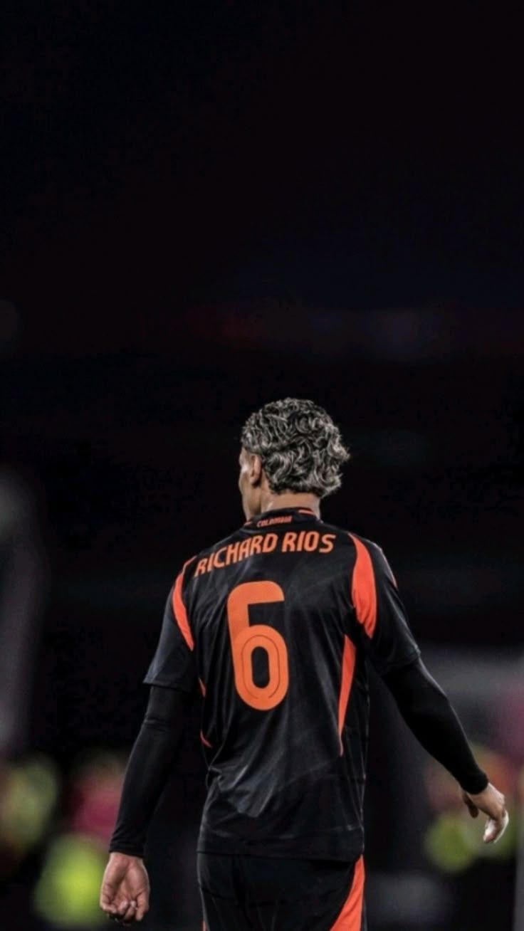 736x1308 richard Rios
