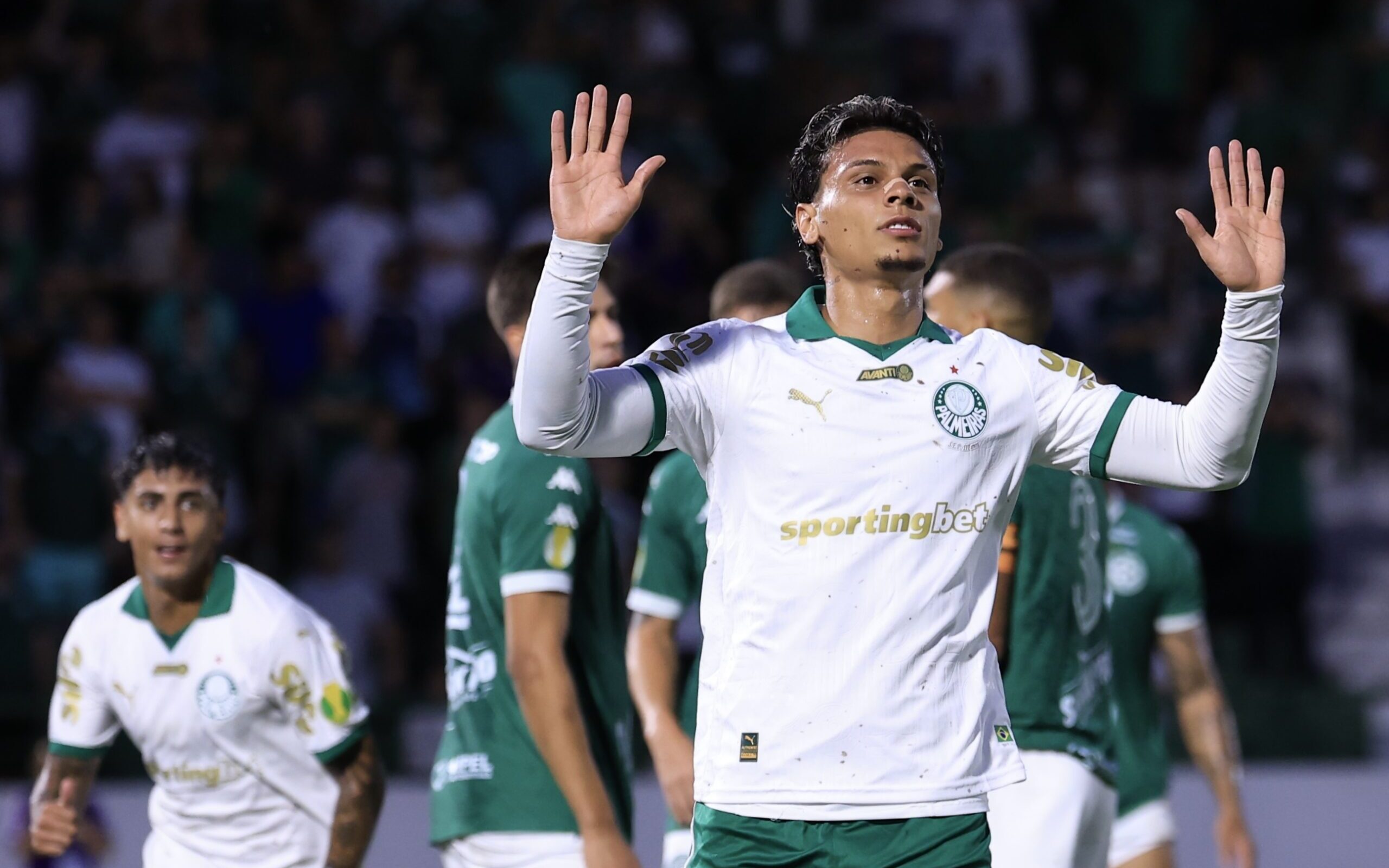 2560x1600 Richard Ríos explica por que não comemorou gol do Palmeiras contra o Guarani
