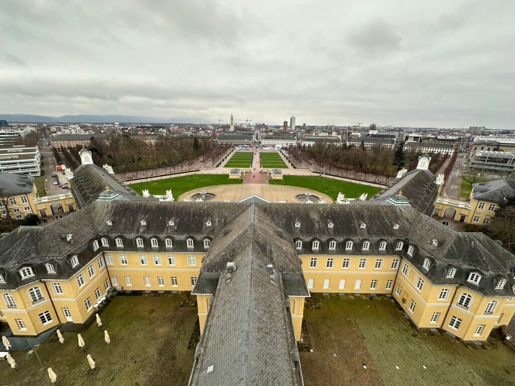 1024x768 Schloss Karlsruhe / Museum and center of the Fächerstadt, Karlsruhe ⋆ The Passenger