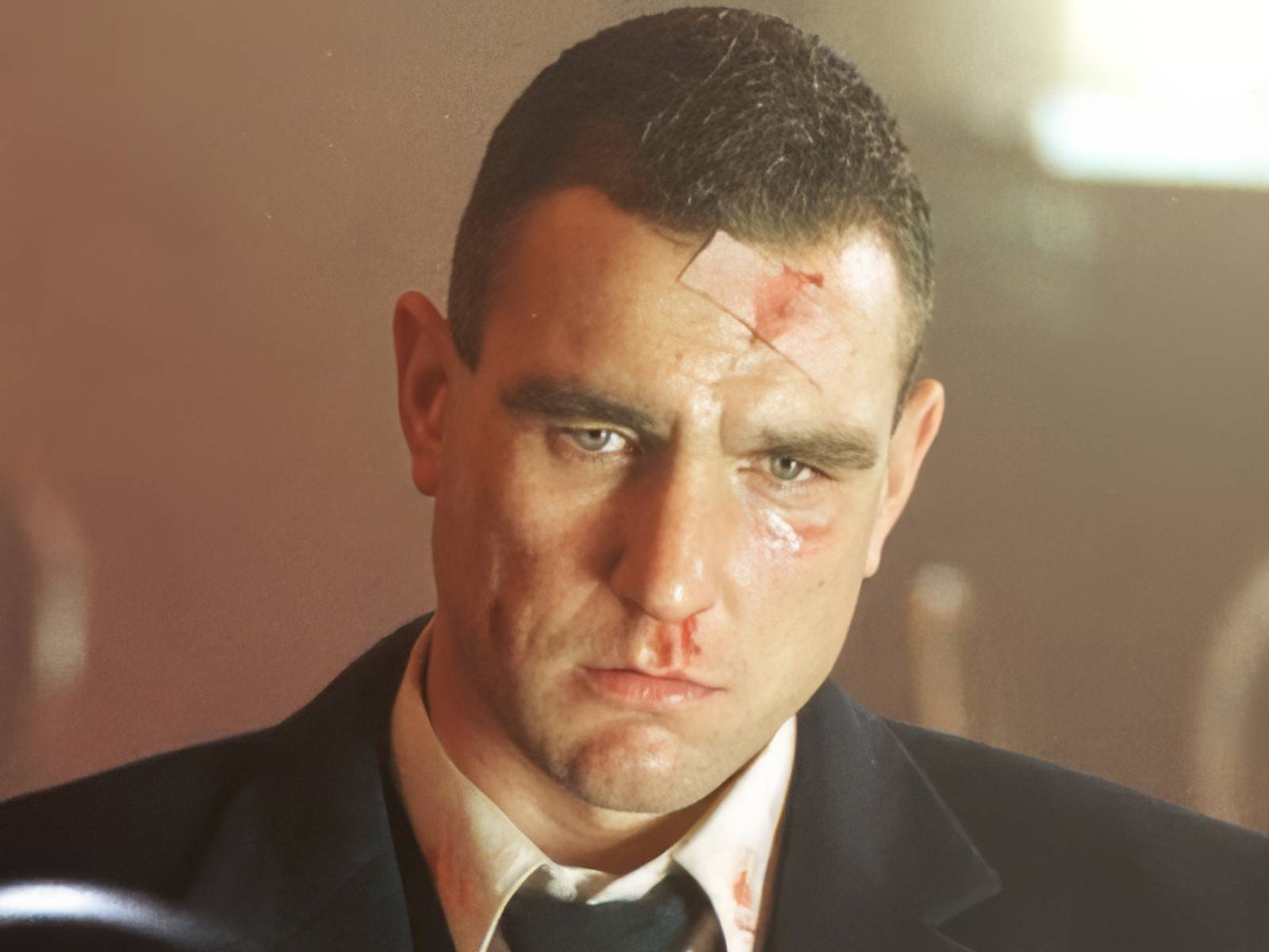 1600x1200 Action Star Vinnie Jones Outshined Everyone in This Stacked Guy Ritchie Gangster Movie