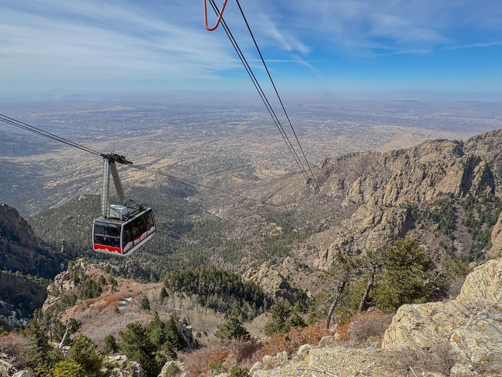 1920x1440 Experience Albuquerque from Above: The Sandia Peak Aerial Tramway