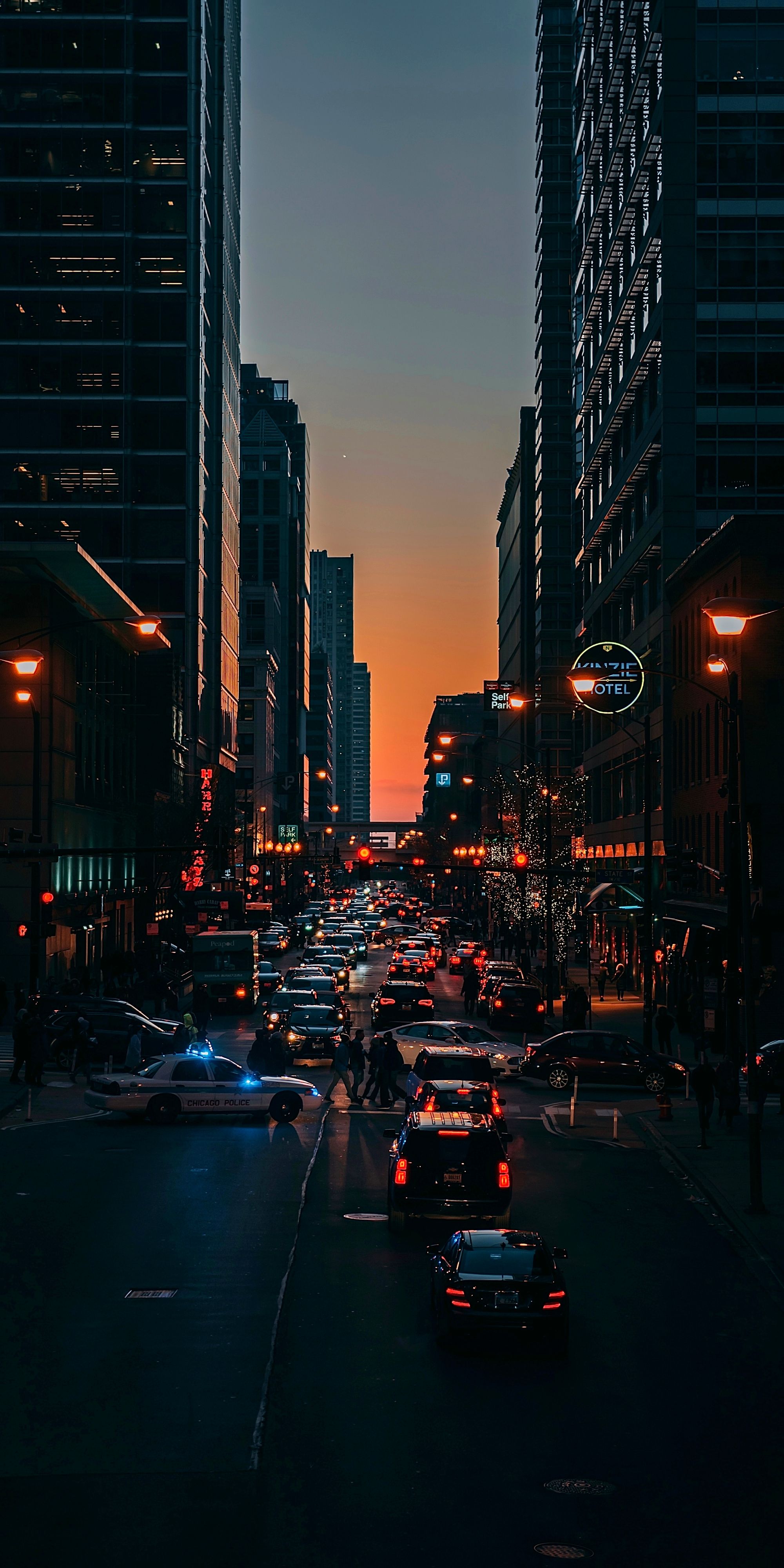 2000x4000 Wallpaper Tramway Plaza, te Fuiste de Aqu, Building, Cars, Daytime, Background Free Image