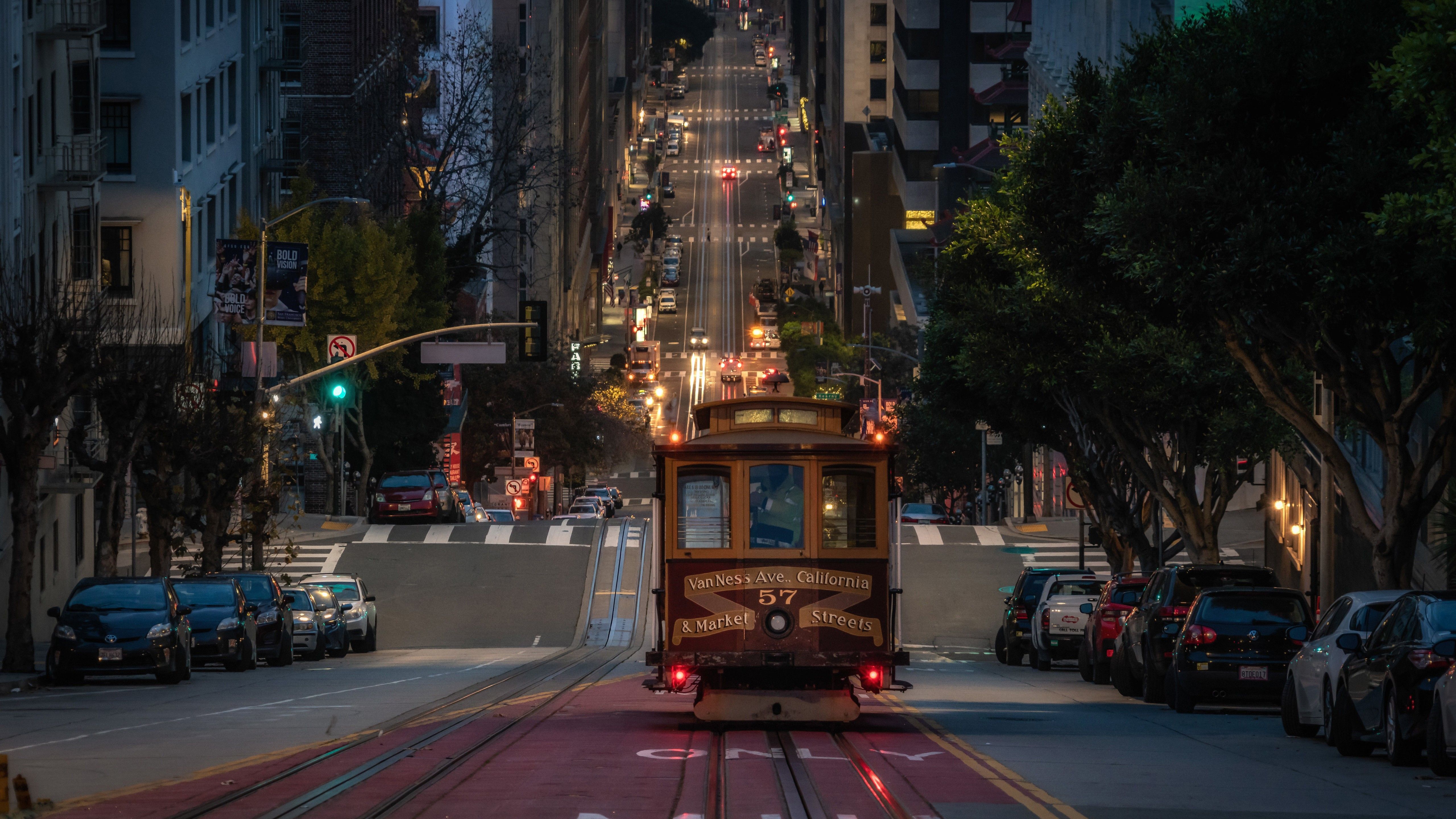 5120x2880 California San Francisco Tram During Evening Time 4K 5K HD Travel Wallpaper