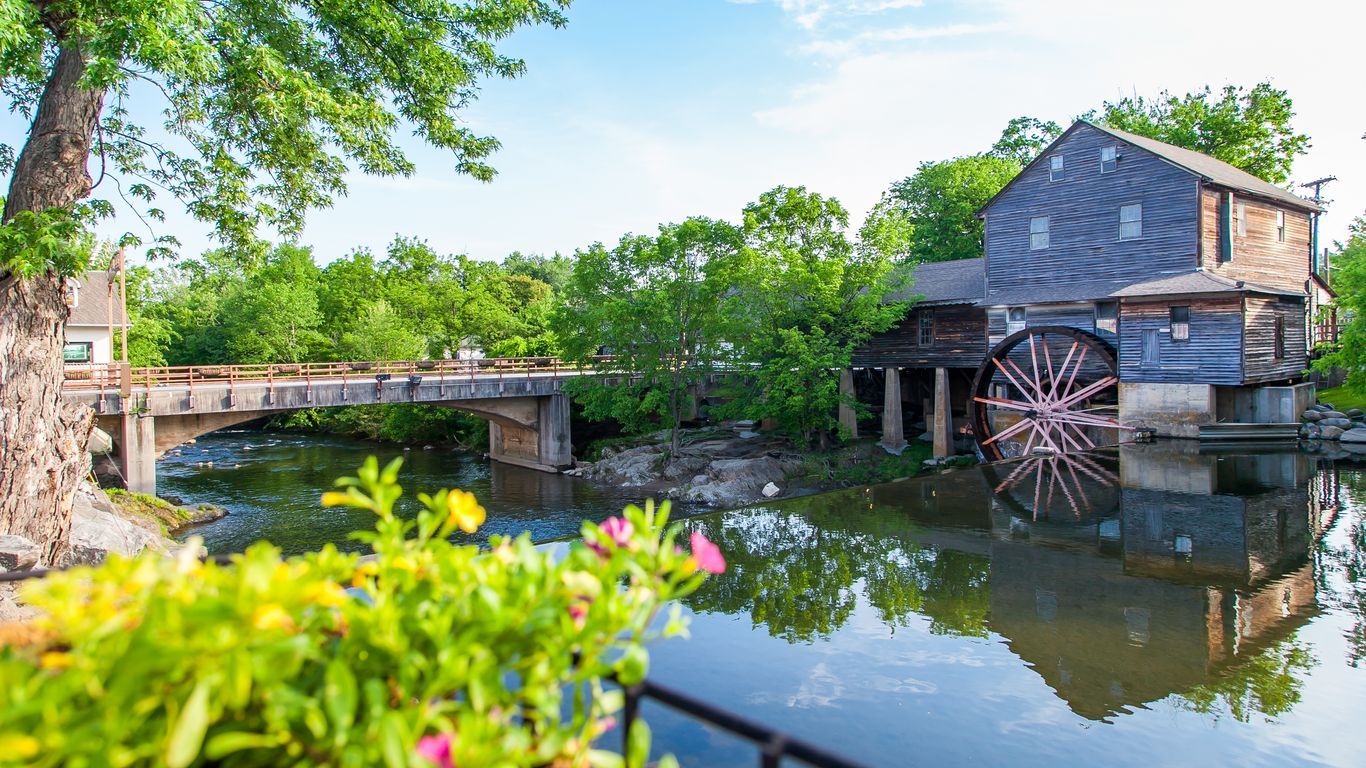 1366x768 Pigeon Forge Travel Guide. Pigeon Forge Tourism