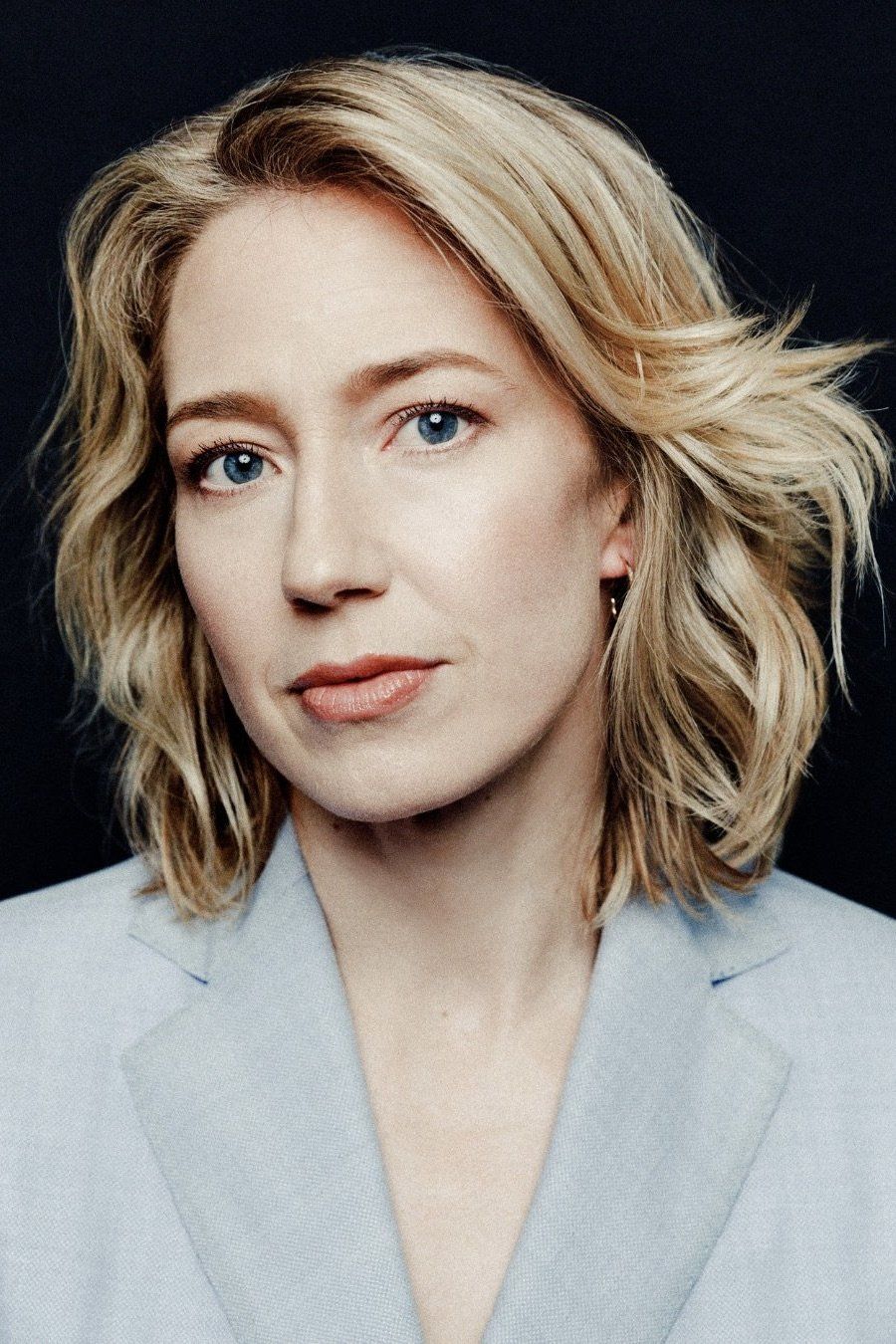900x1350 Carrie Coon Image