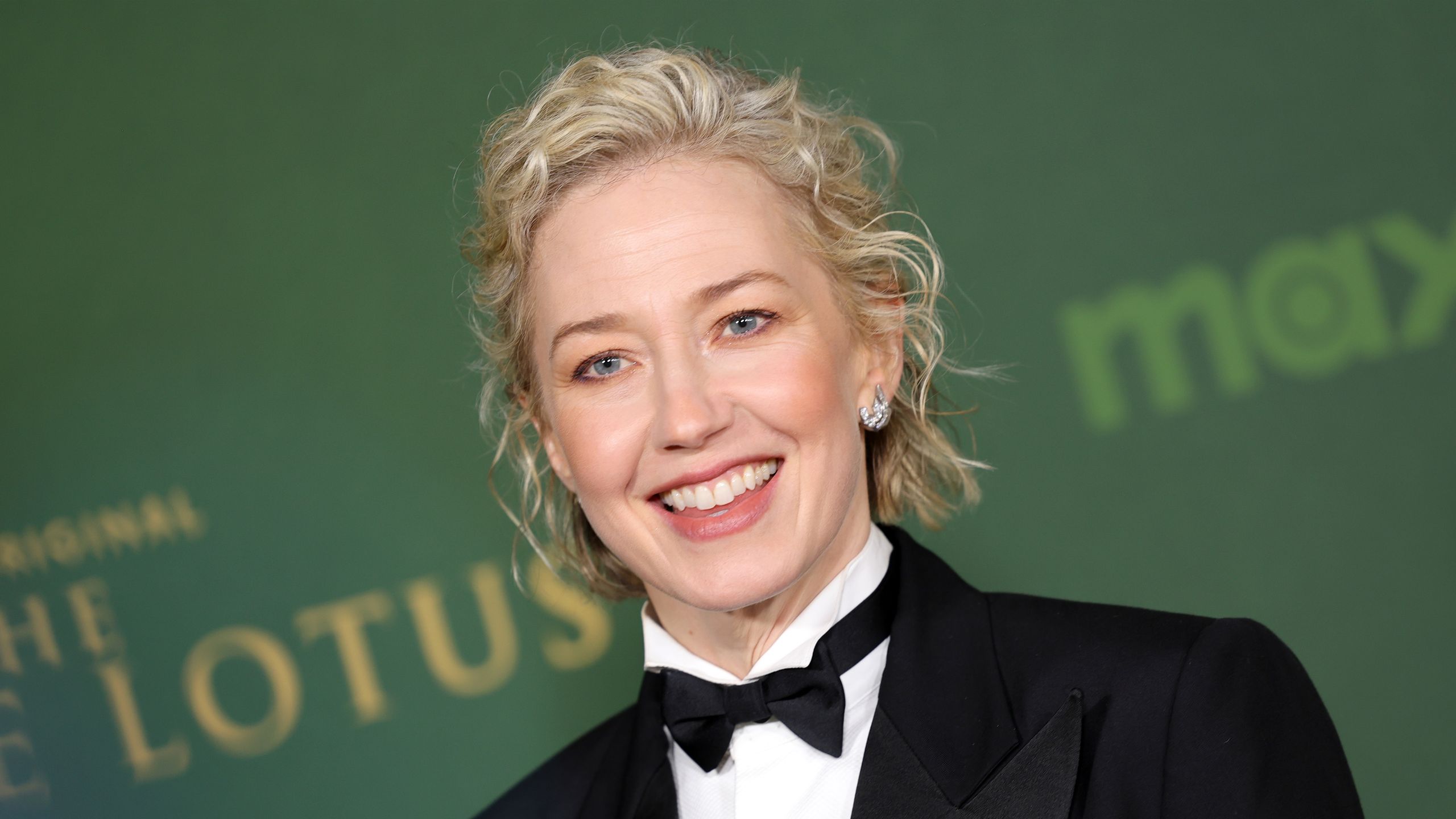 2560x1440 Carrie Coon's Homes: Tracing the 'White Lotus' Star's Real Estate Journey