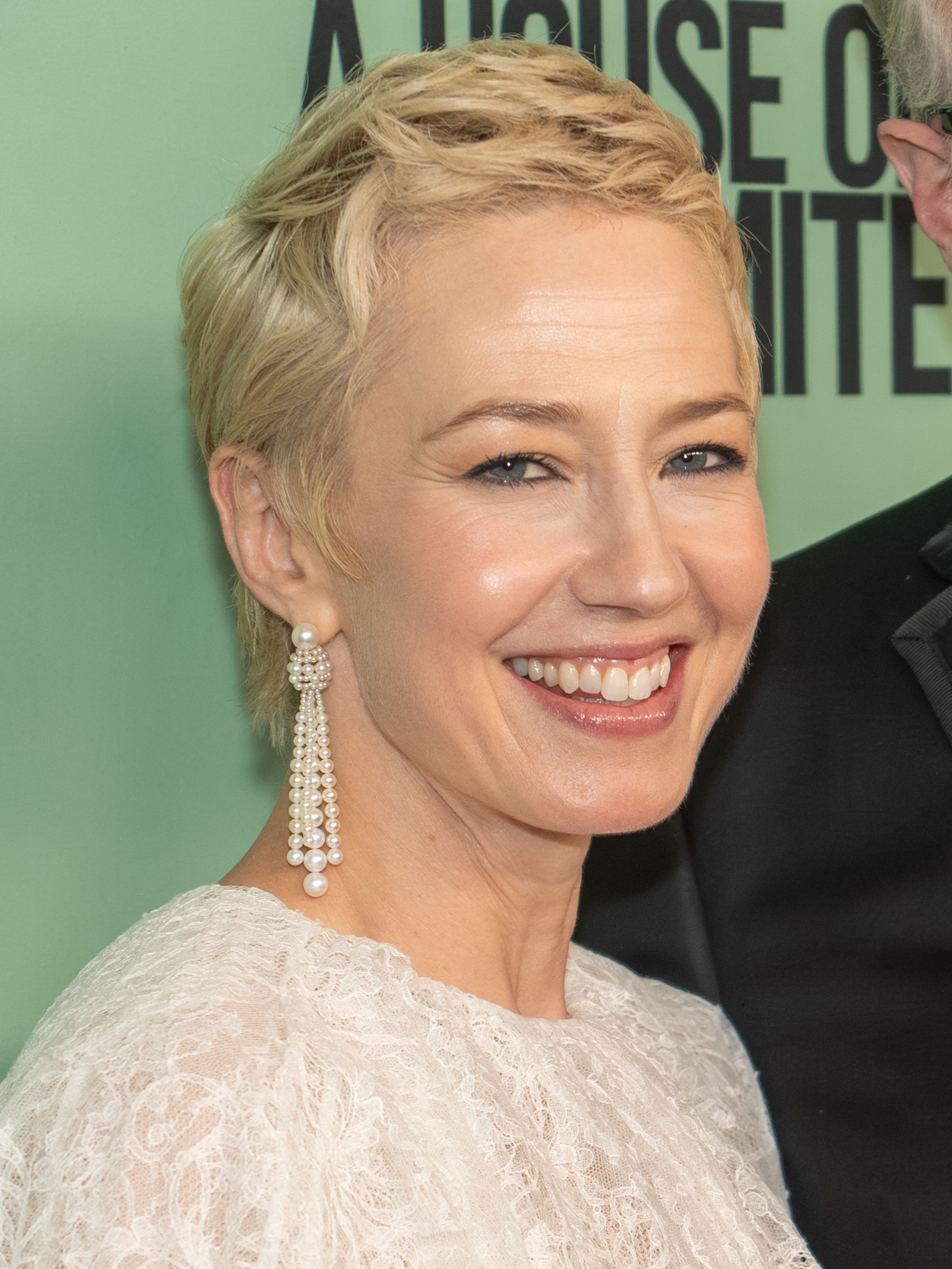 2648x3528 Carrie Coon