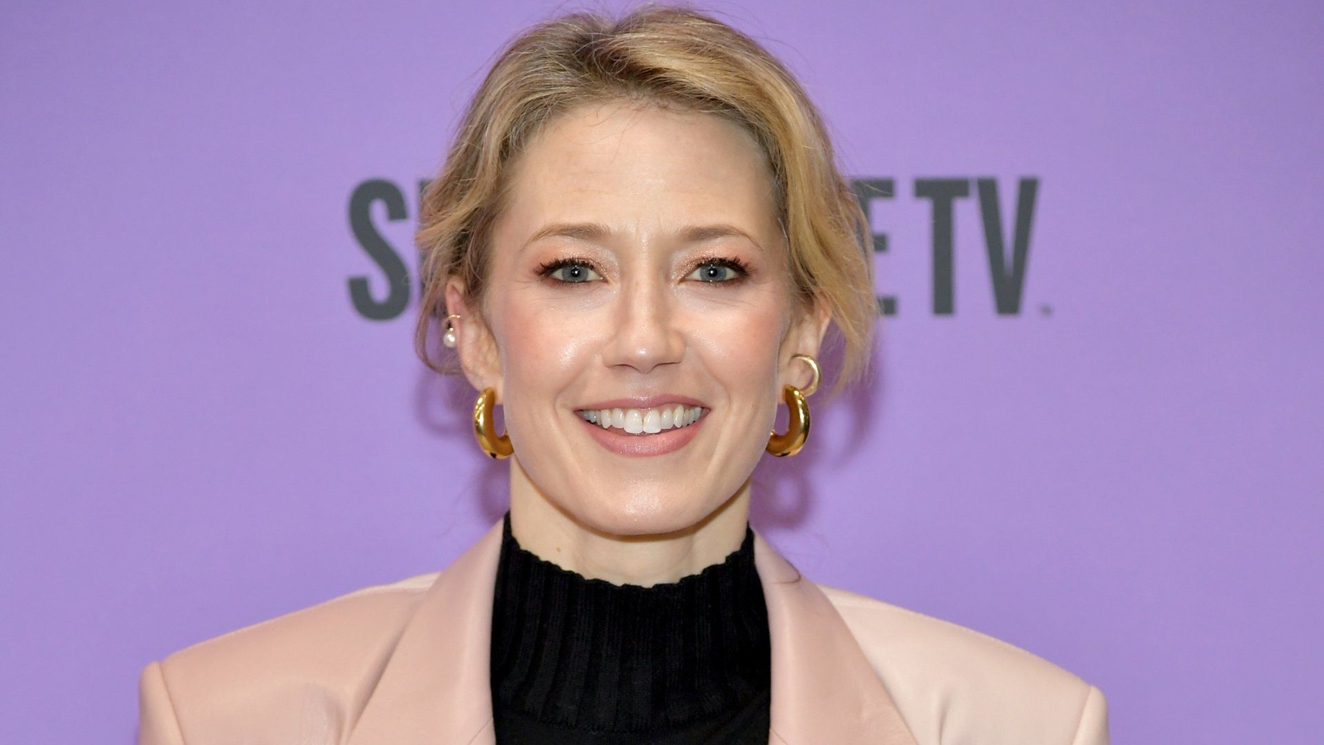 1920x1080 Julian Fellowes' The Gilded Age Adds The Leftovers Favorite Carrie Coon