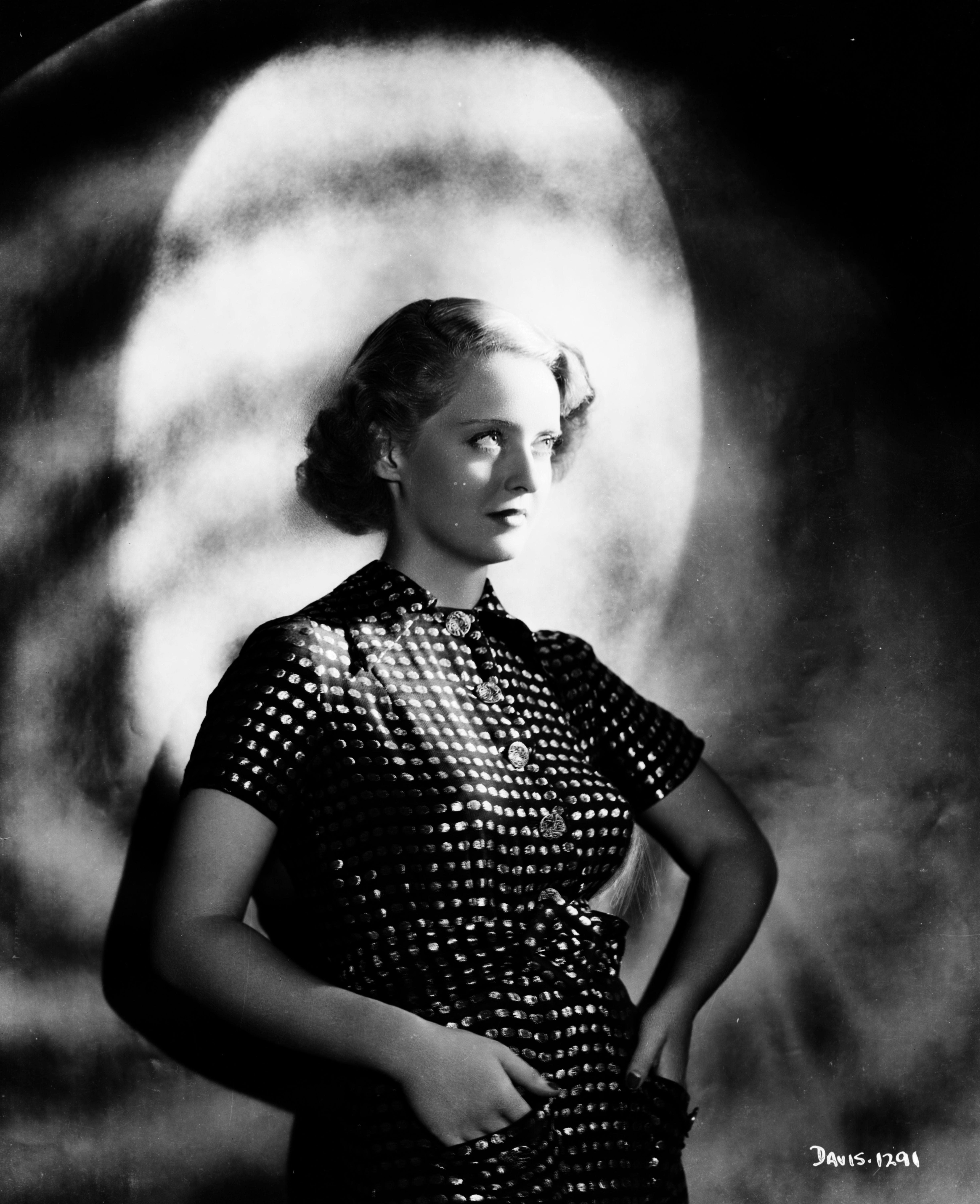 4883x6000 Bette Davis's Life in Photo Picture of Bette Davis