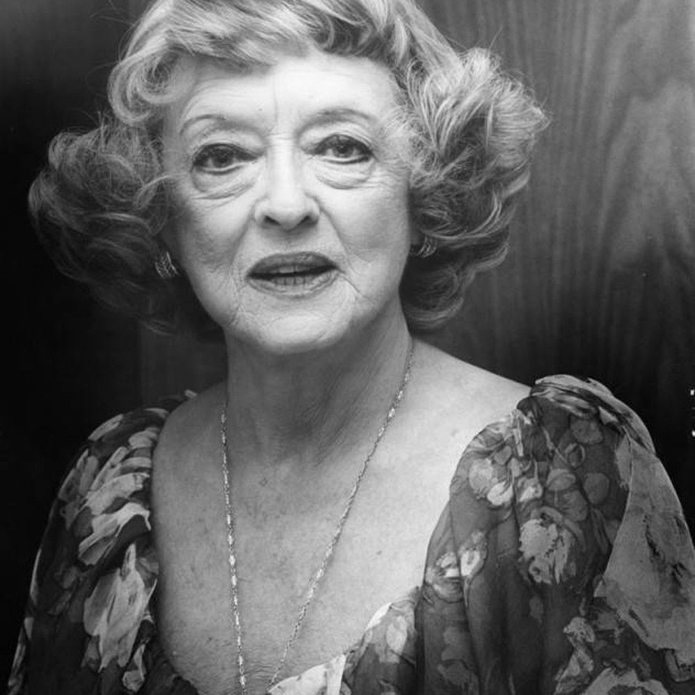 999x999 Bette Davis, a portrait