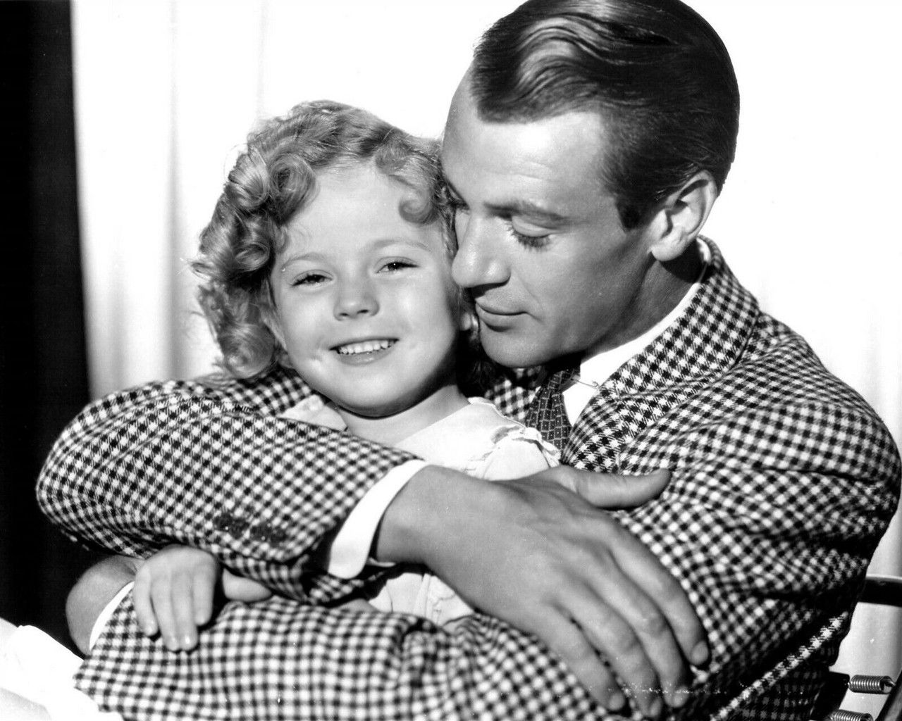 1280x1024 Now and Forever 1934 Gary Cooper hugs little Shirley Temple 8x10 inch photo Movie Store