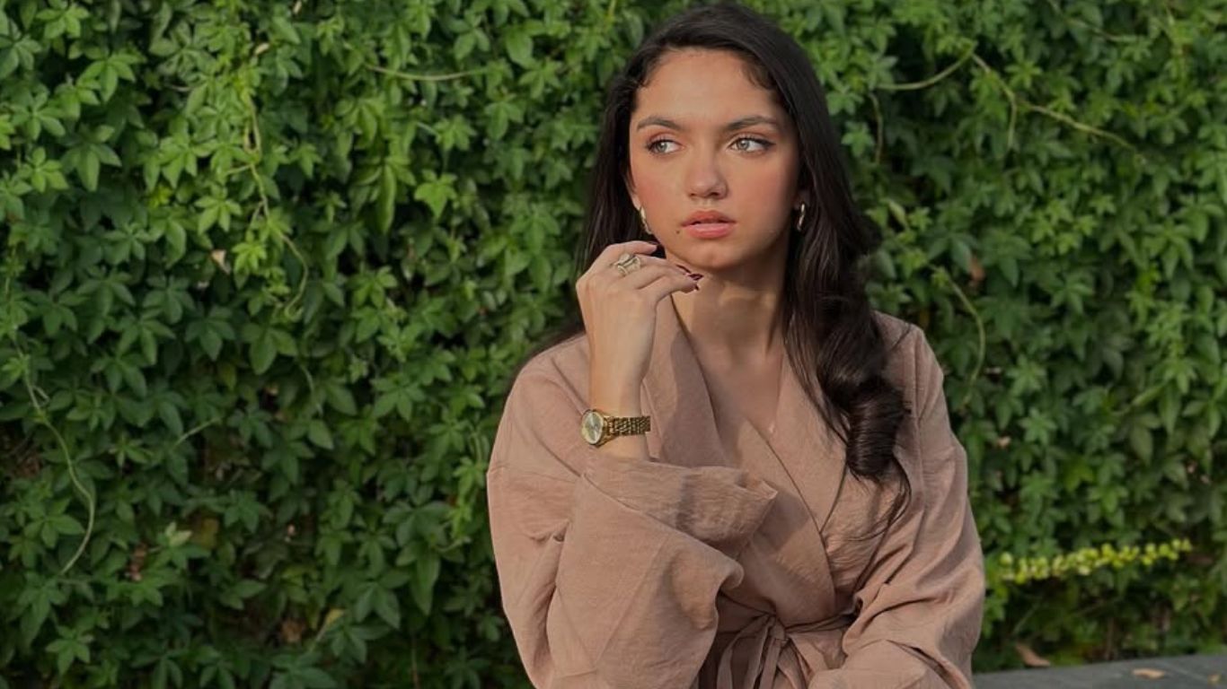 1366x768 I could have worded it better': Aina Asif reflects on controversy surrounding her statement on depression and therapy