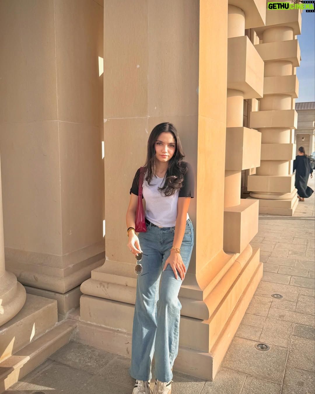 1080x1350 Actress Aina Asif HD Photo and Wallpaper April 2025