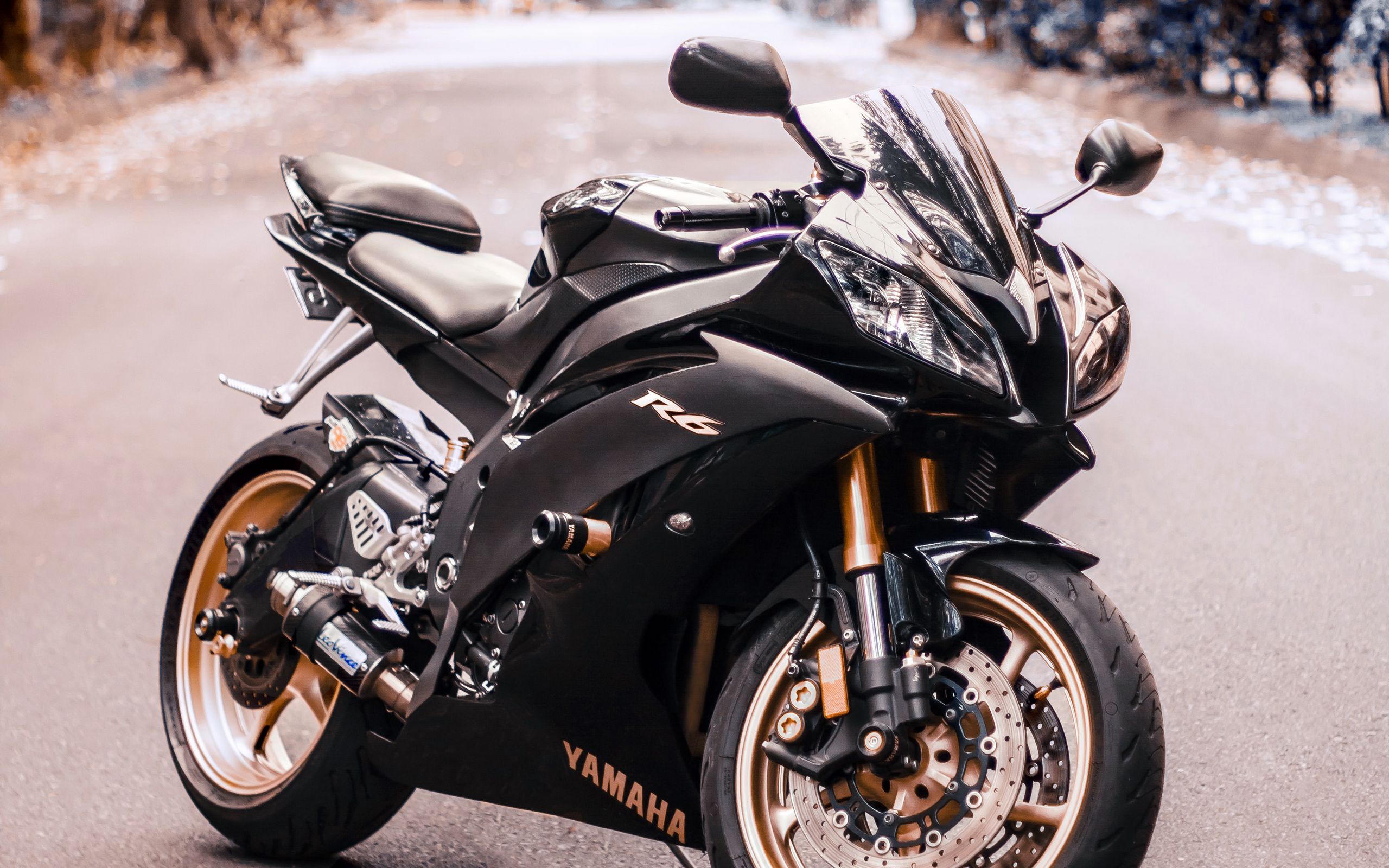 2560x1600 Download wallpaper 2560x1600 yamaha r yamaha, motorcycle, bike, black, side view widescreen 16:10 HD background