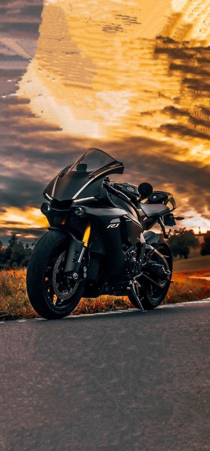 720x1544 Super Bikes Motorcycle Wallpaper. R6 motor wallpaper, Yamaha r1 wallpaper, Motorbike wallpaper iphone
