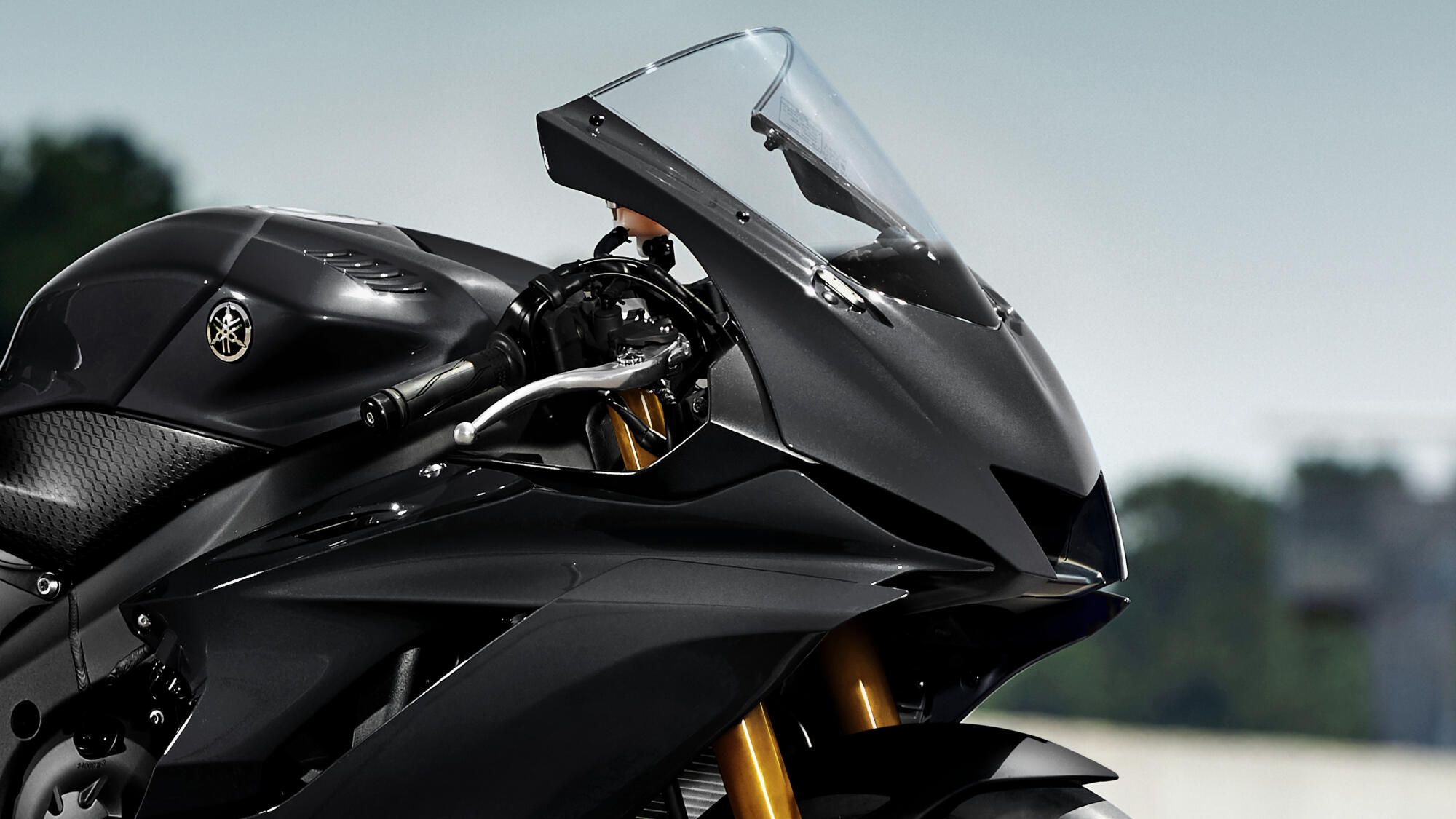 2000x1125 Yamaha R6 RACE