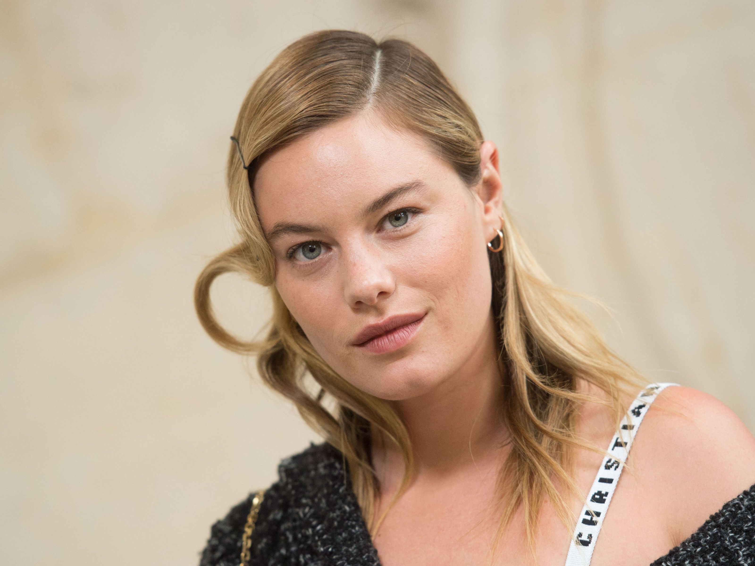 3200x2400 Camille Rowe Talks Trampolining, Trump And Her Supermodel Beauty Tricks