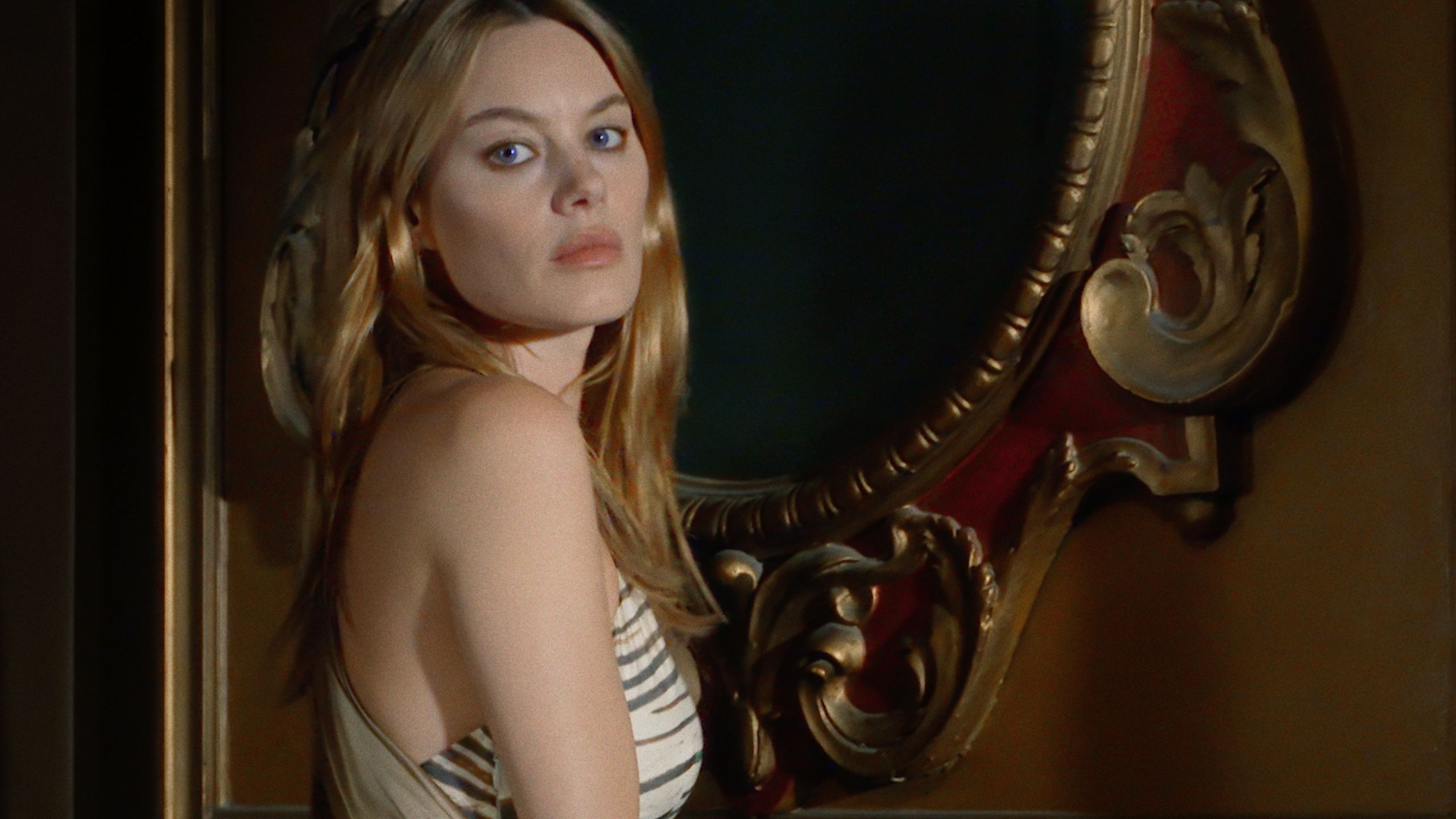 2560x1440 Reformation × Camille Rowe